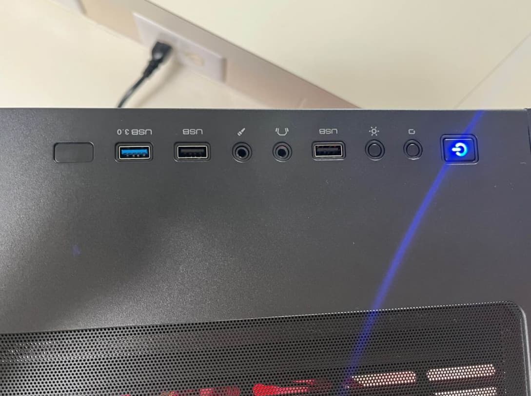 🤑 ON SALE!💰🔥Red Aura🔥 Black Fishtank PC Build 🐟 - 4060 - i9 Intel 🚀 1080p/1440p