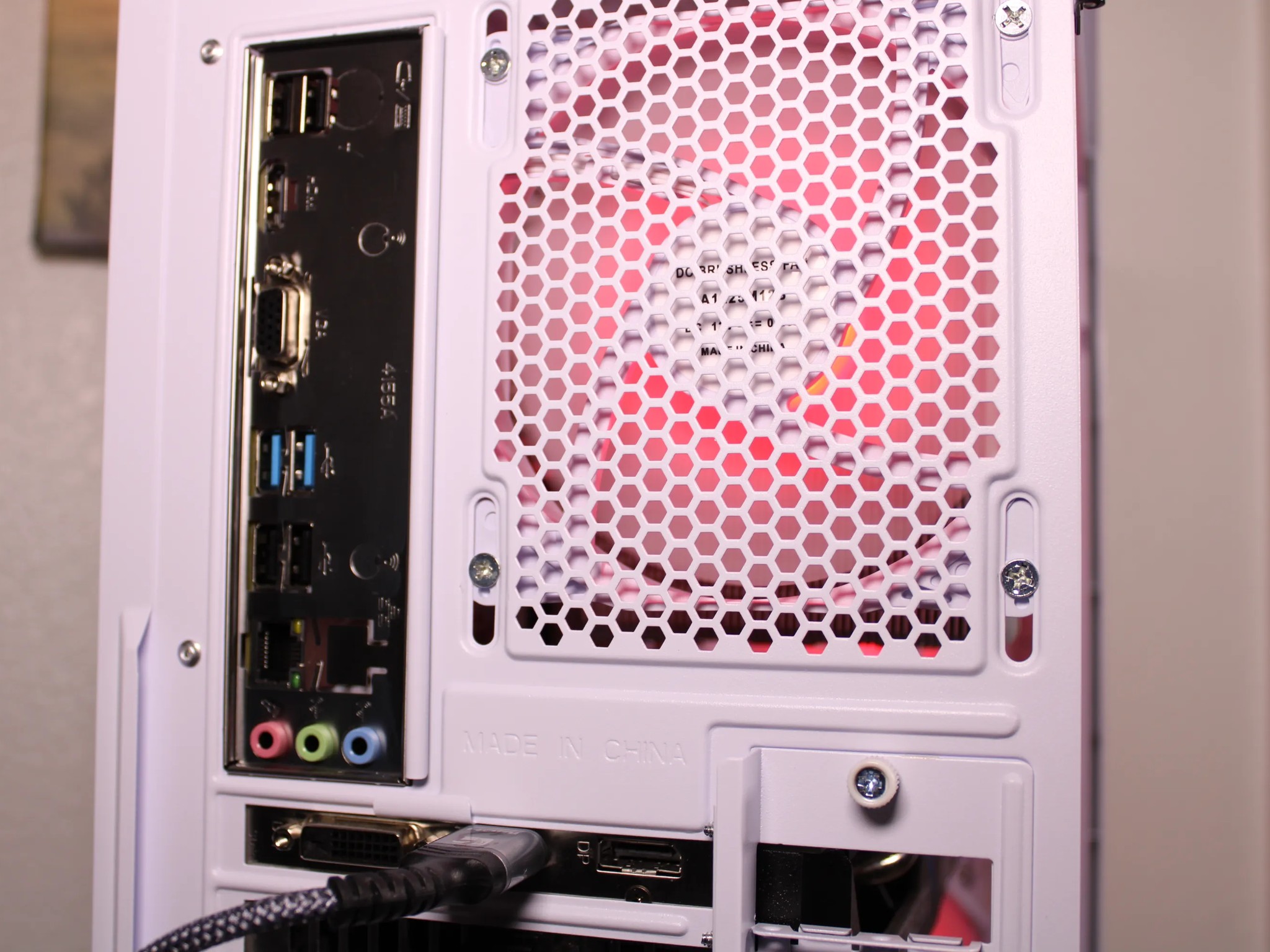 RTX 2060 | Ryzen 5 2600 | 1 TB NVMe M.2 | 16gb DDR4 Ram | Win 11 Activated | WiFi