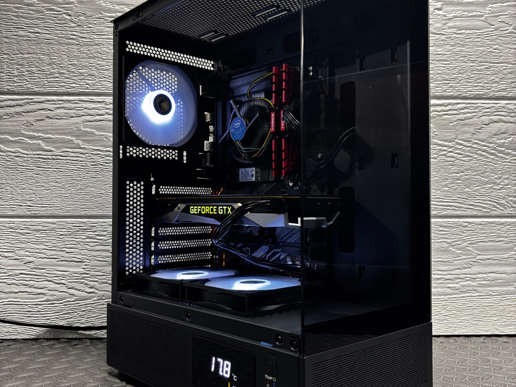 Gaming PC - GTX 1070 8GB | i5-9400 | 16GB RAM | 512GB NVMe SSD