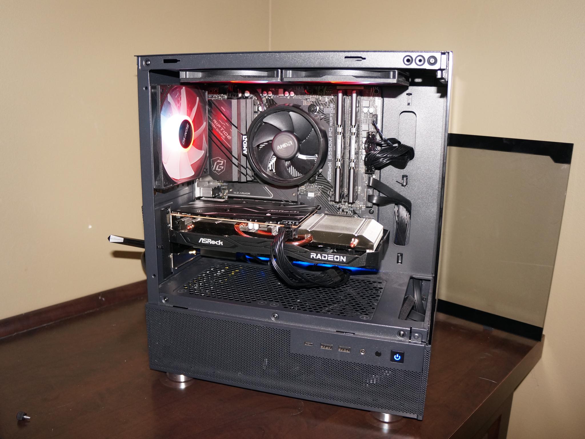 AMD 5500/ RX 6600/ 16GB DDR4/ WD 1TB NVME/ mATX RGB/ Win 11 Home License