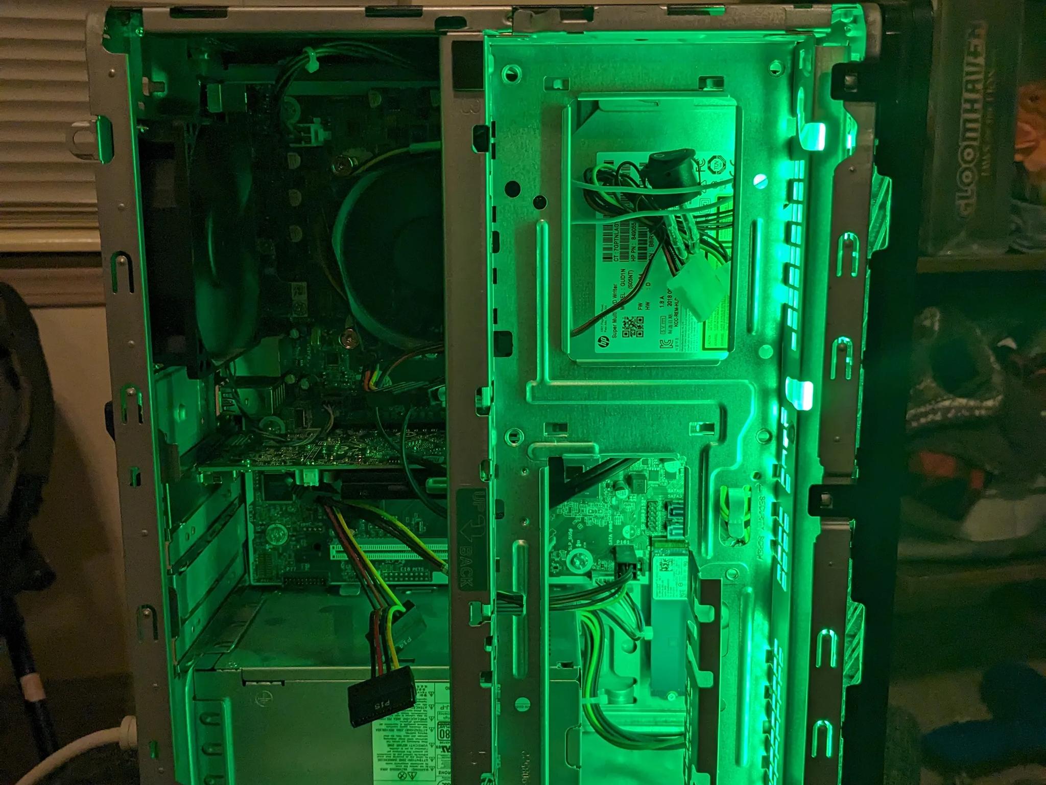 FREE SHIP || "Green Grasshopper" || Pentium, R7 350 4GB, 8GB RAM, 256GB SSD, Win11, Wifi