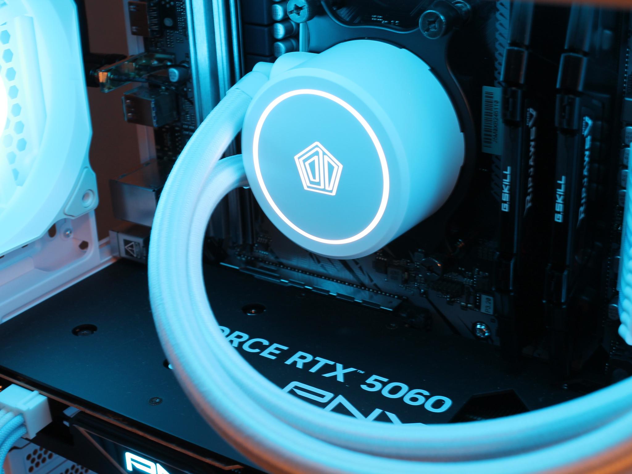 🧊 The Ice Cube 💙 | RTX 5060 | Ryzen 5500 | 32GB RAM | 1TB SSD