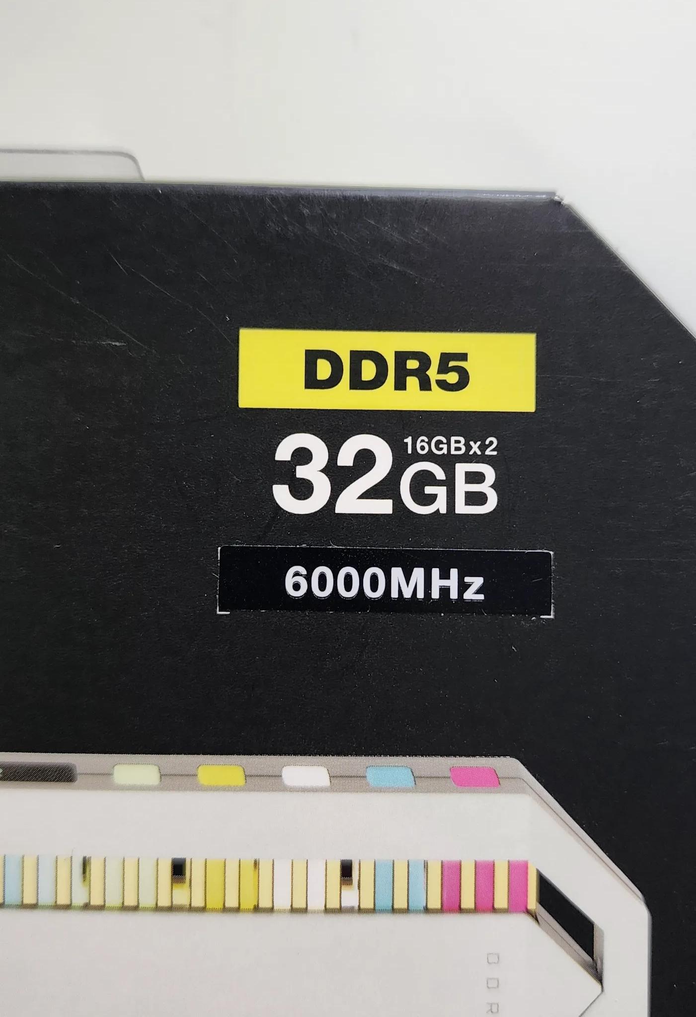 Corsair Dominator Platinum RGB DDR5 6000MHZ 32GB Intel XMP Ready WHITE