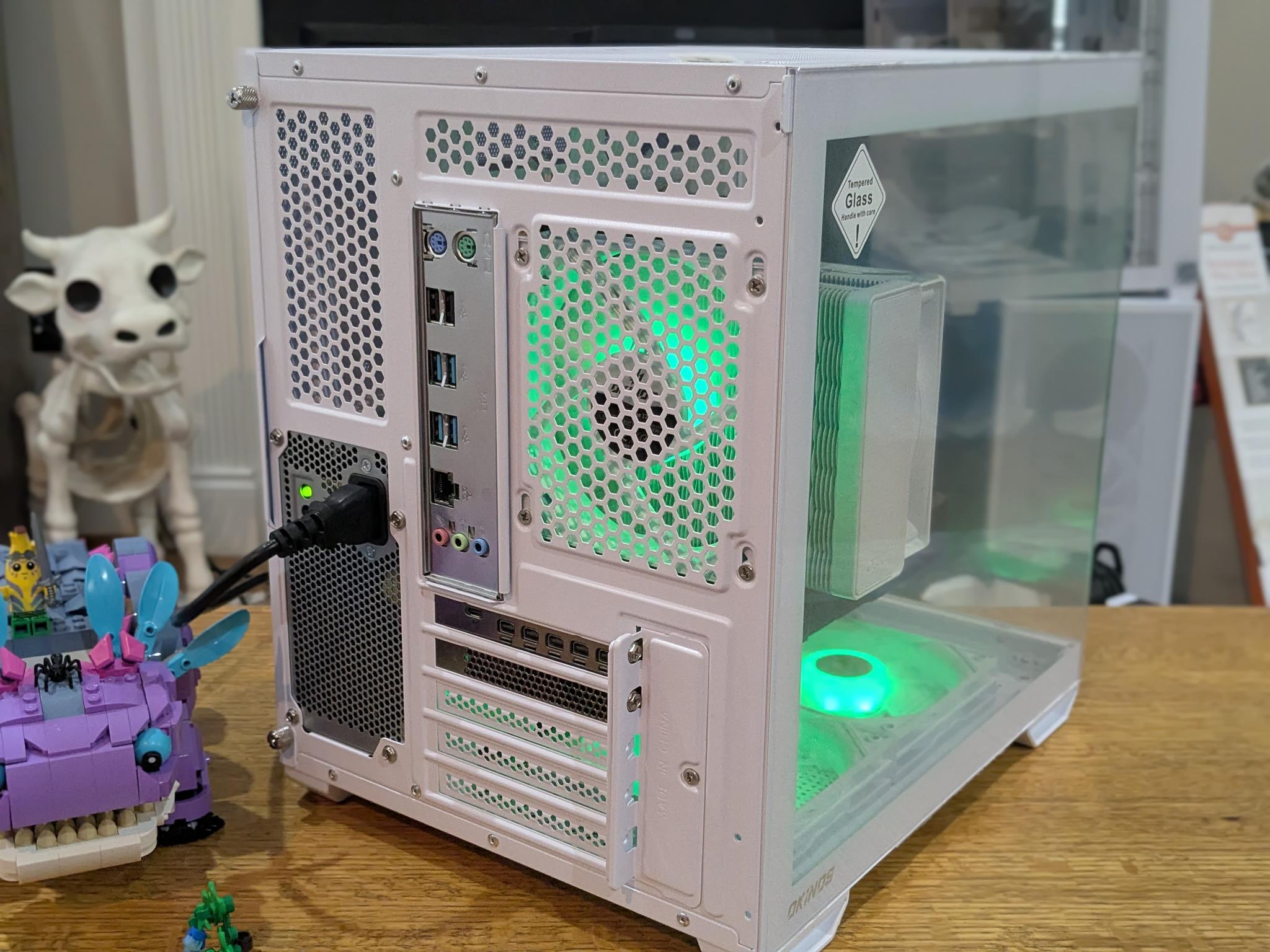 Workstation Gamer | 8 Core Xeon (same as i7), 32GB RAM, 8GB AMD W5700, 512GB SSD, Win11