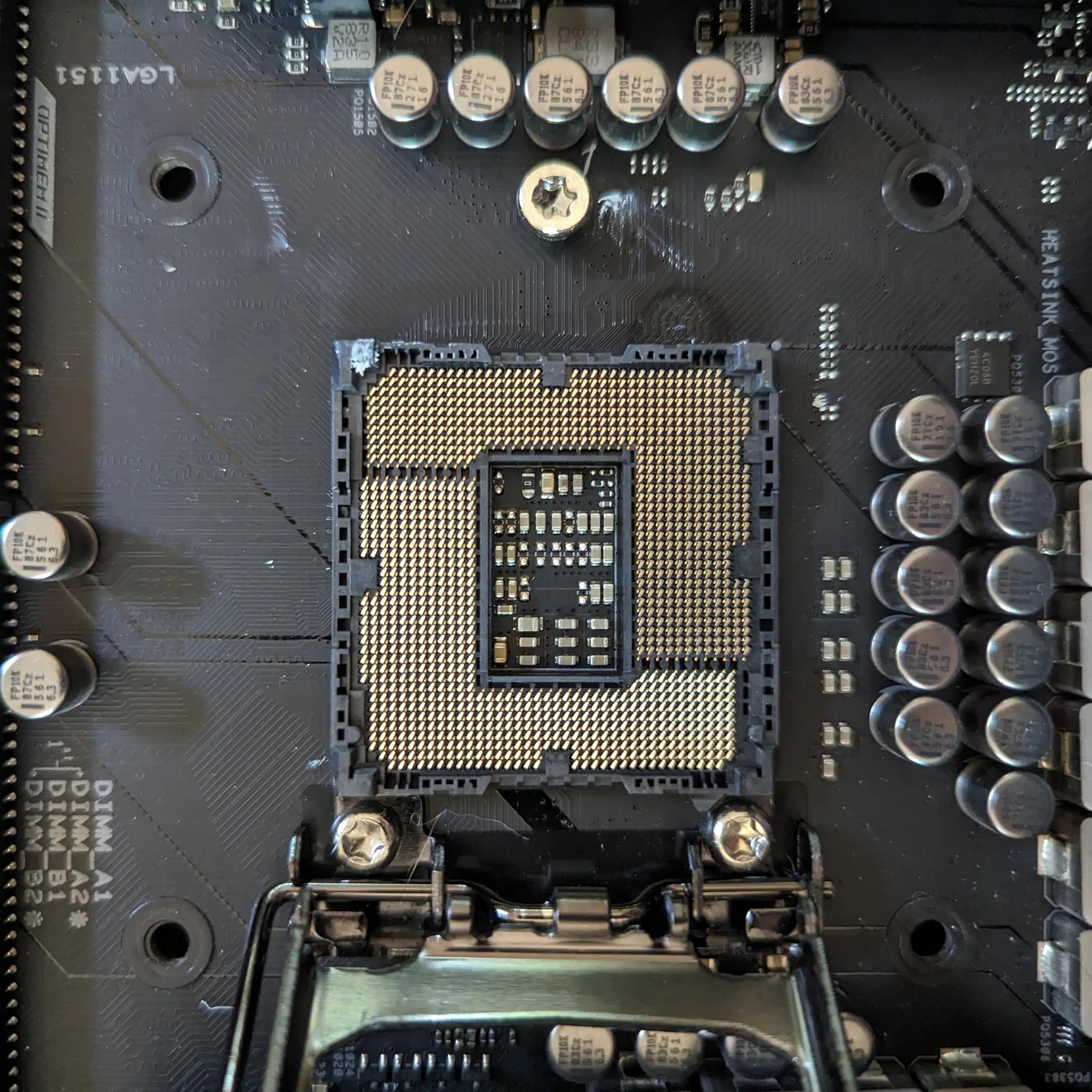 ASUS ROG Maximus XI Hero (WiFi) Z390 Motherboard