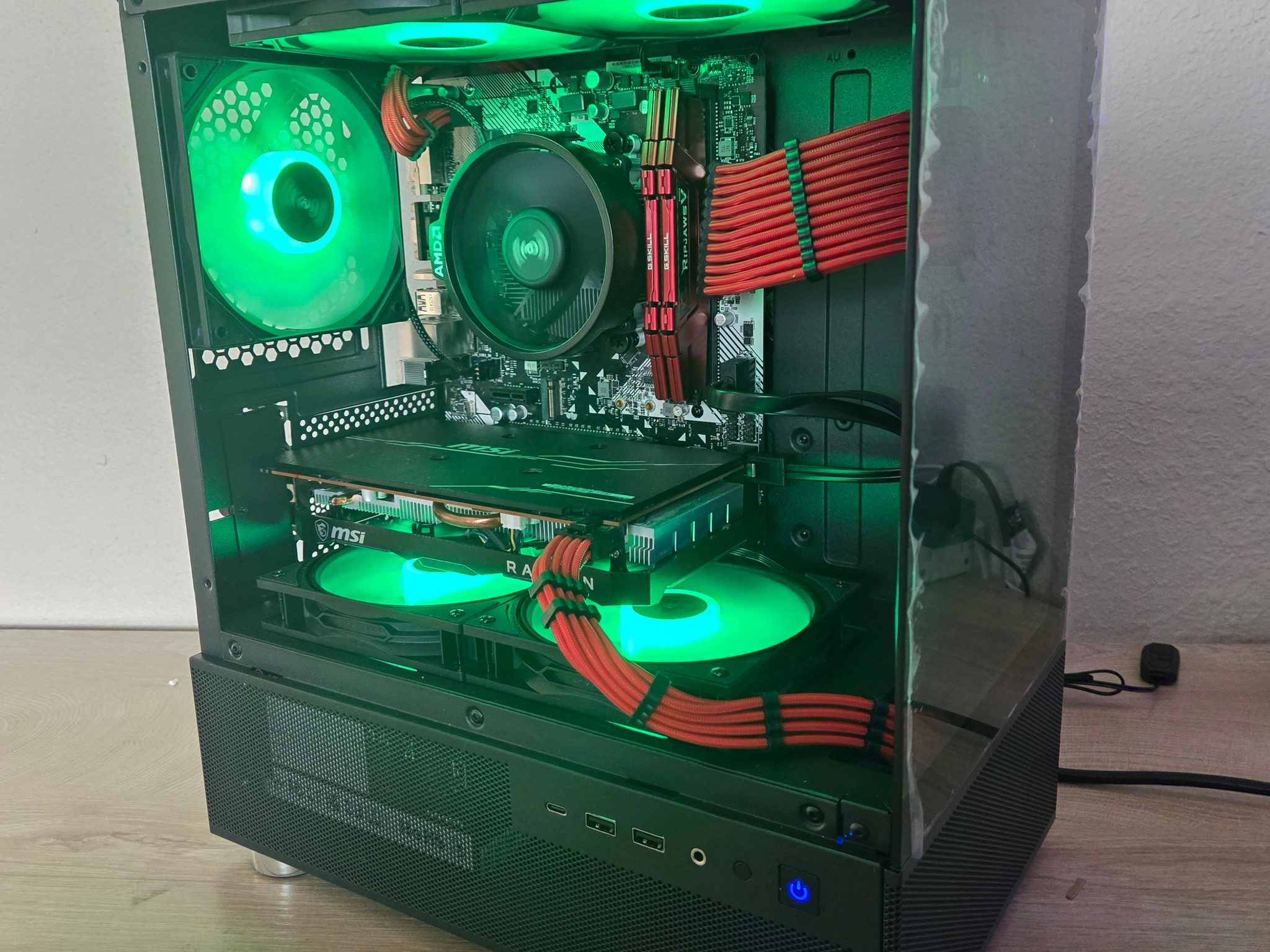 AMD Red Reaper – Ryzen 7 2700X | RX 6600 | 16GB RAM | Red & Black