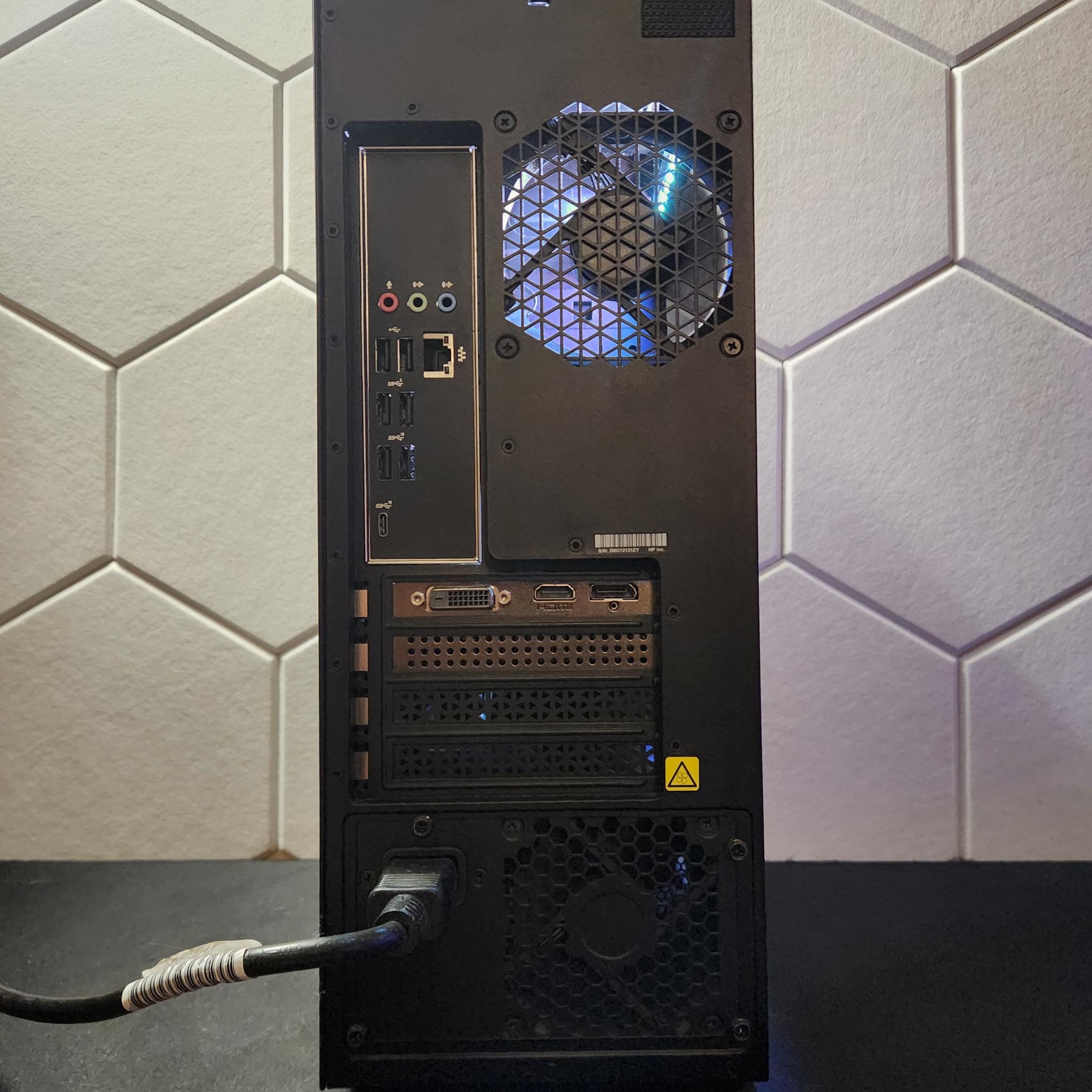 自作ゲーミングPC　i5/16GB/256GB+2TB/GTX1660Super HP Omen 25L GT12 | GTX 1660 Super | Intel I5 10400F | 16GB DDR4