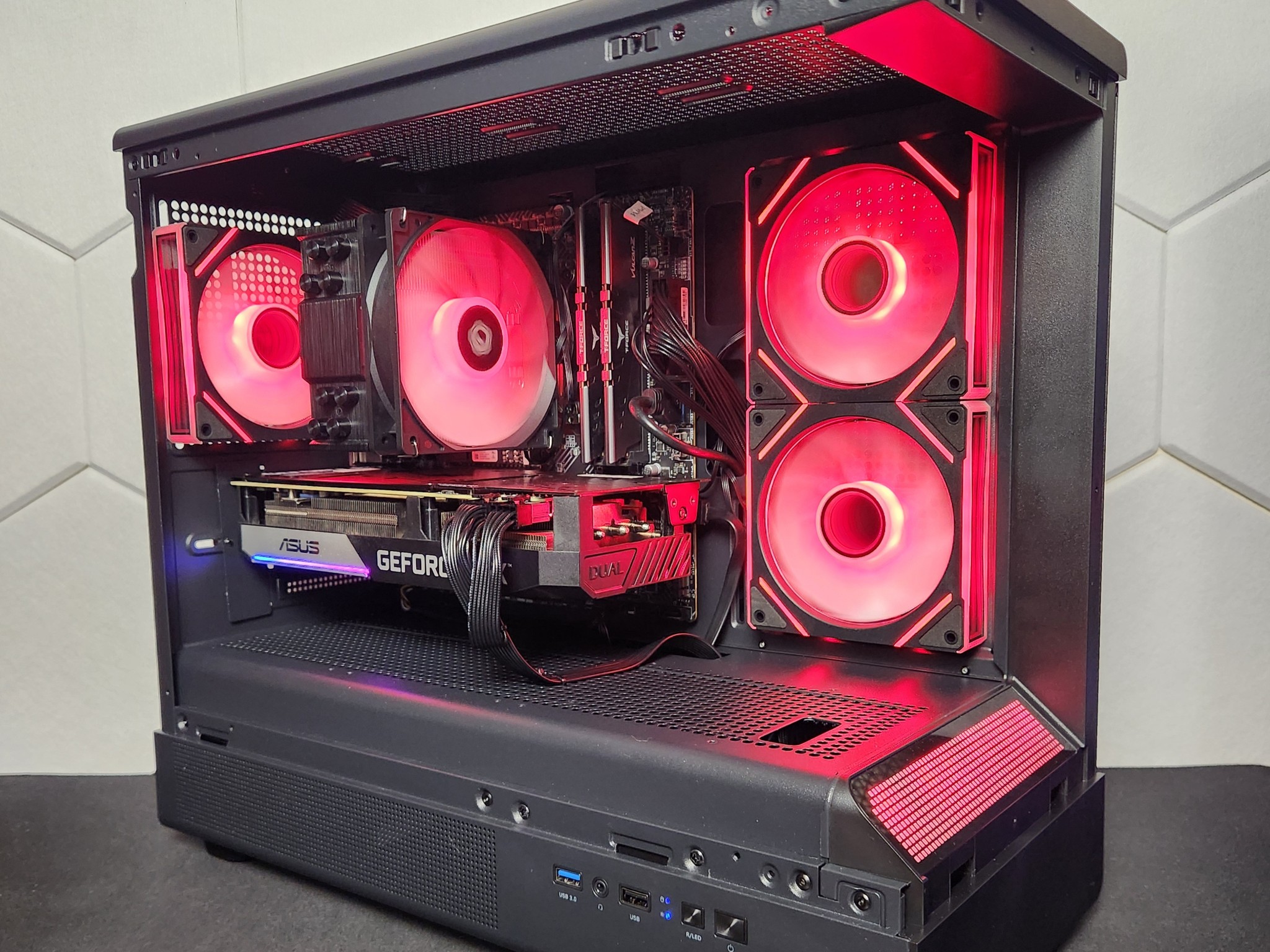 RTX 3070 | Intel I5-12400F | 16GB DDR4 | 1.25TB SSD+HDD | WIFI+BT "Night Runner"