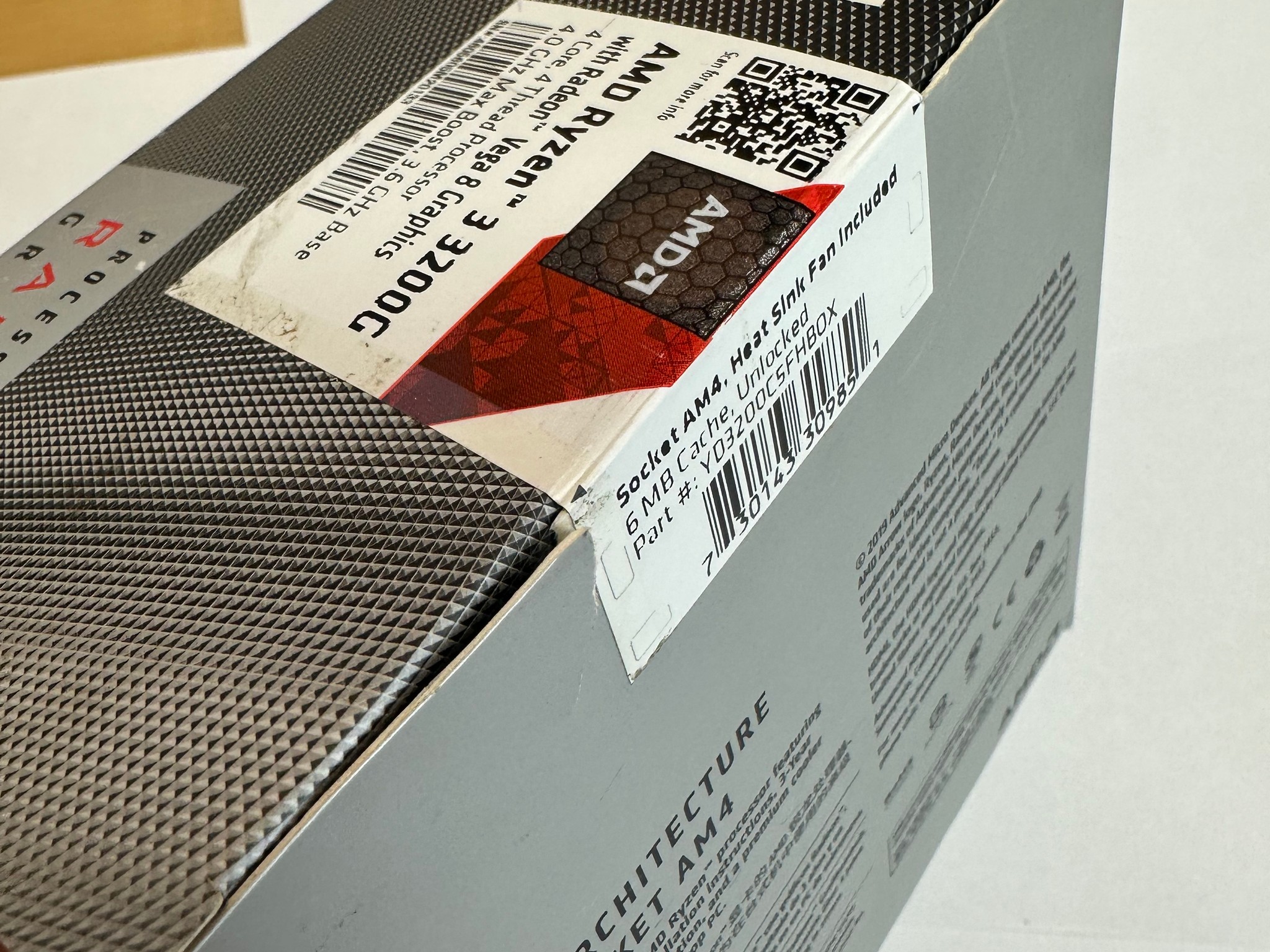 AMD Ryzen 3 3200G