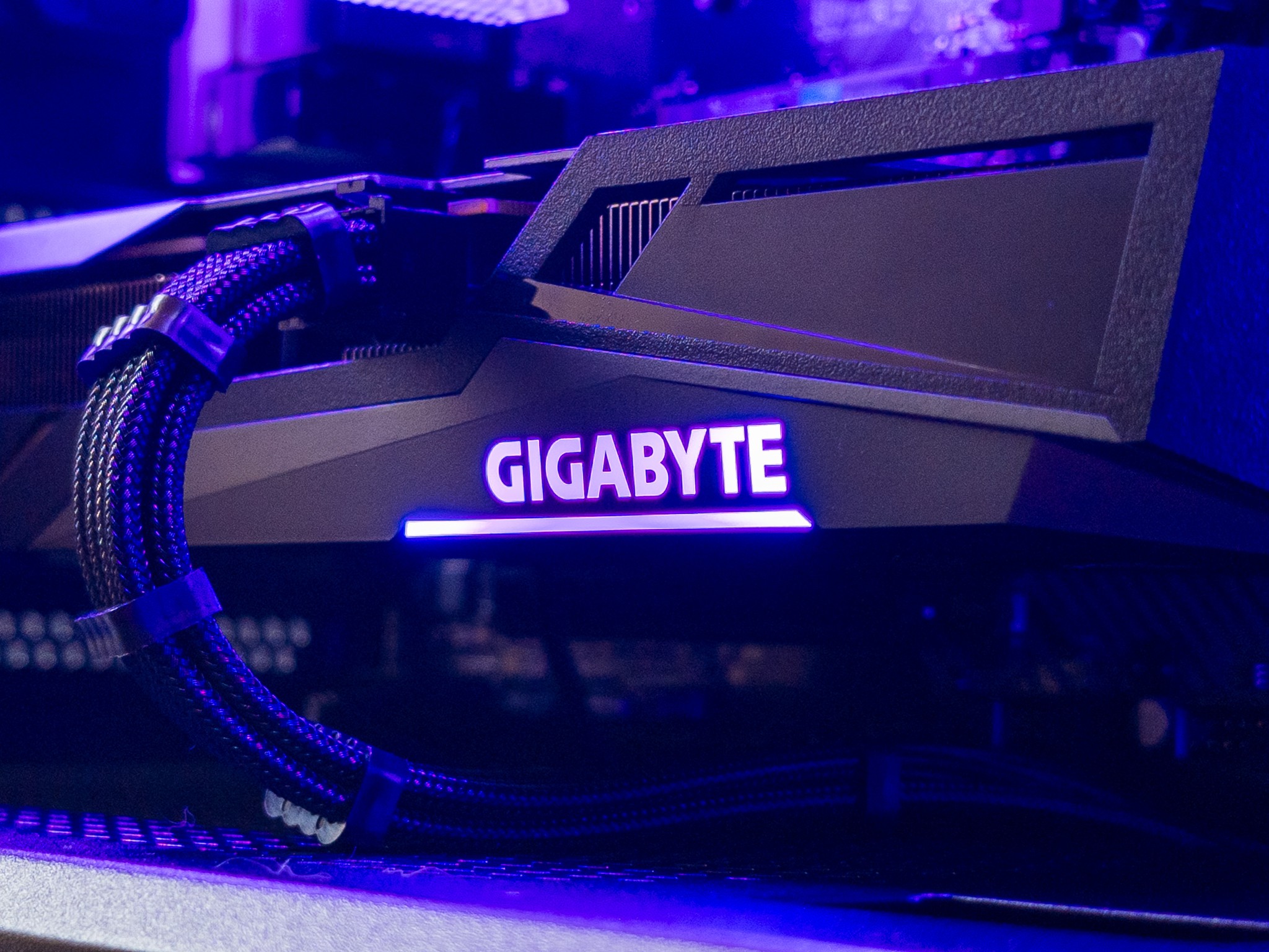 💜🖤 RTX 3060Ti / Ryzen 5 5600 / 32GB Gaming PC 🖤💜