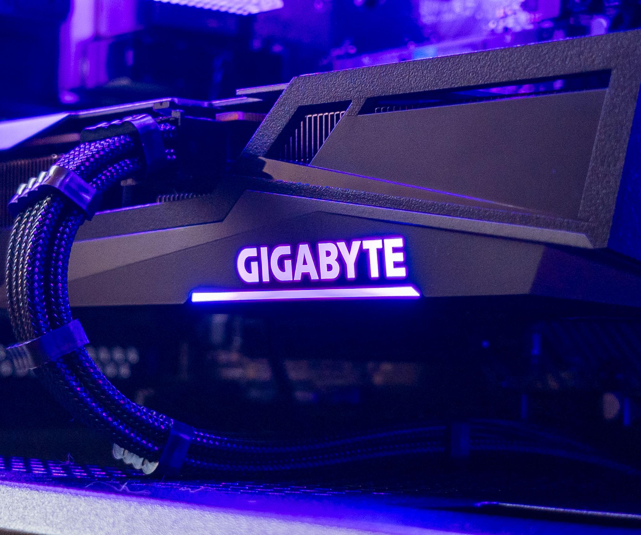 💜🖤 RTX 3060Ti / Ryzen 5 5600 / 32GB Gaming PC 🖤💜