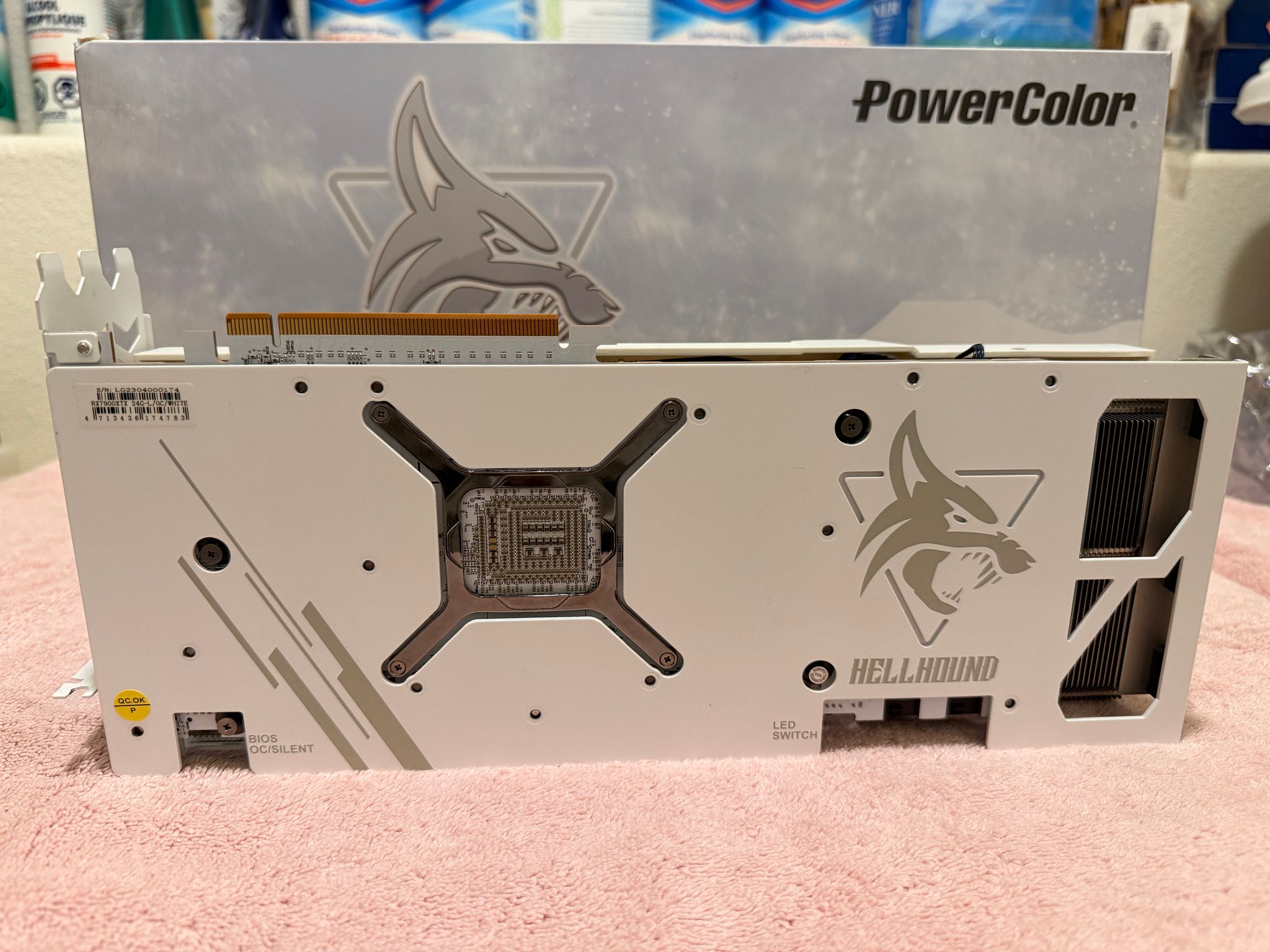 PowerColor Hellhound Spectral White Radeon RX 7900 XTX