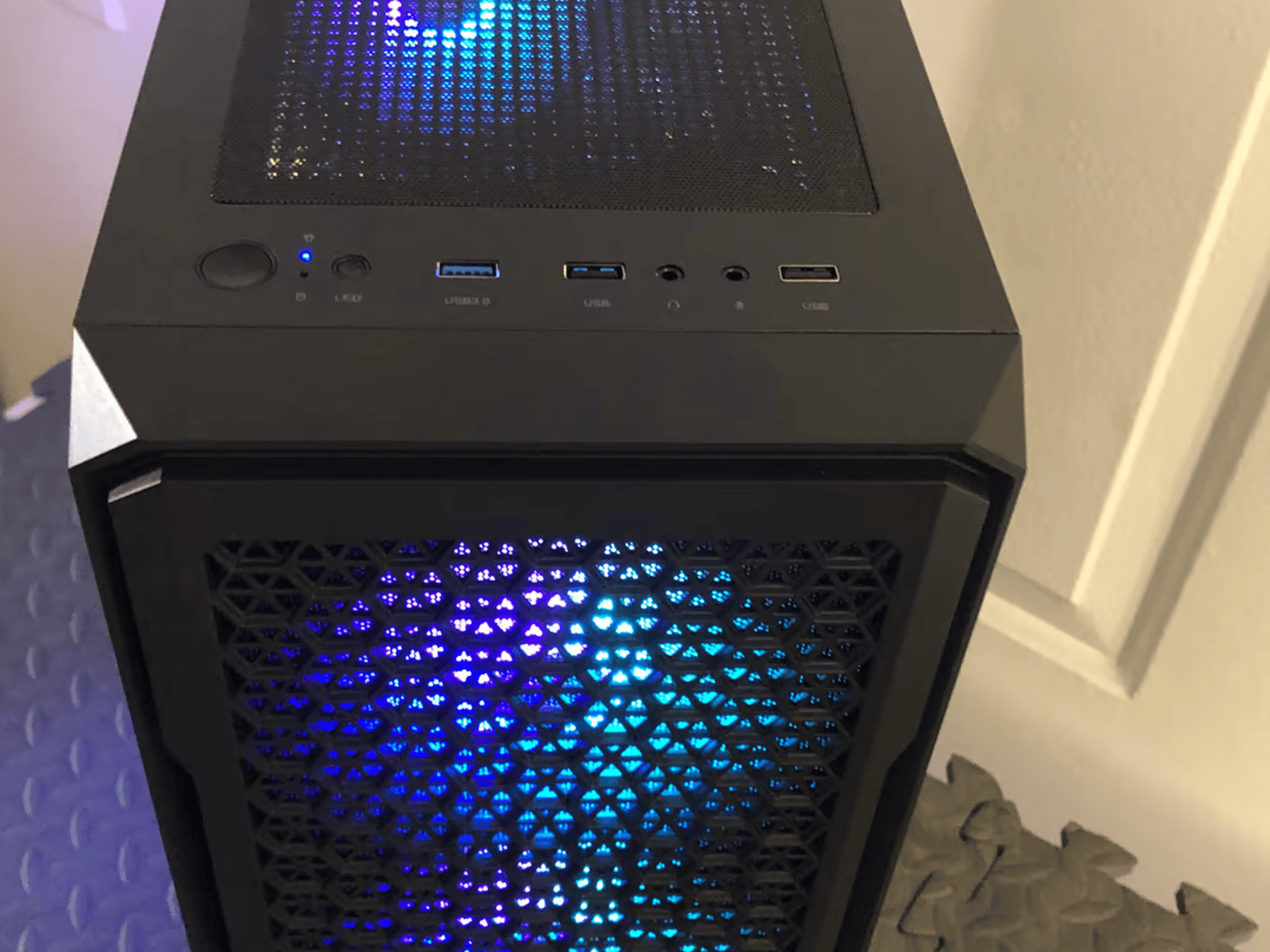 Awesome Gaming PC i3-10105 + GTX 1650