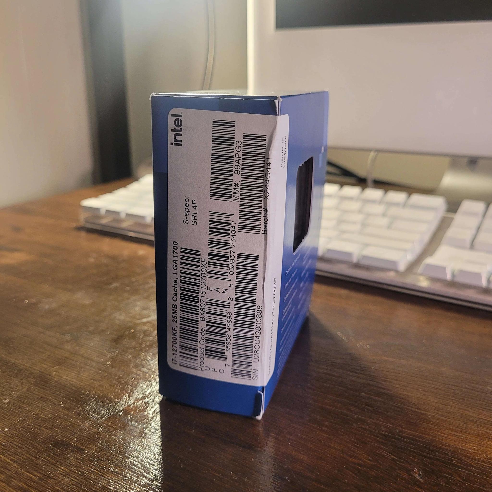 Intel i7 12700kf