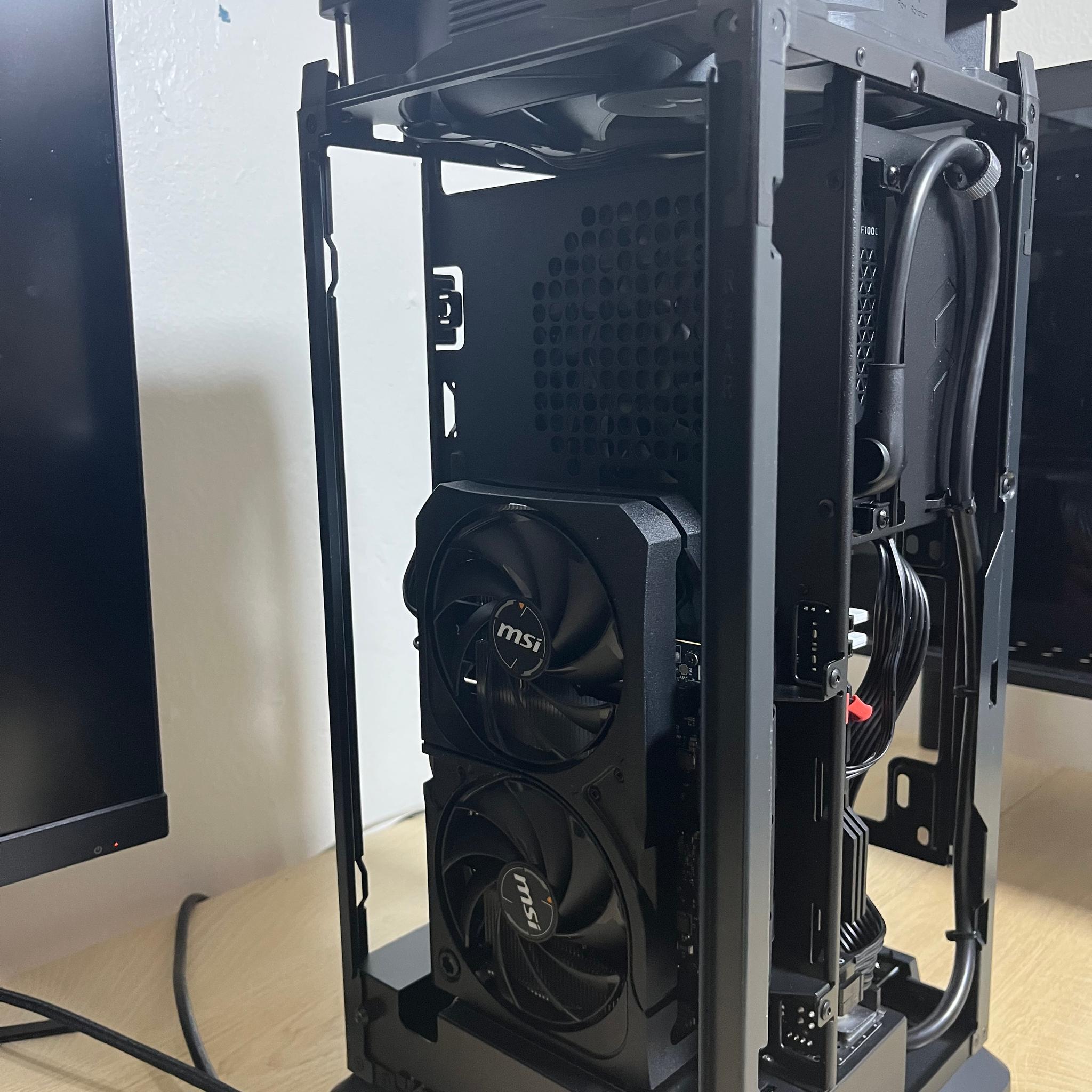 Custom Gaming PC RTX 5060, i5 12400F, 32GB DDR5, 1TB m.2 ssd, Fractal Mood, Asrock B760i Mini ITX