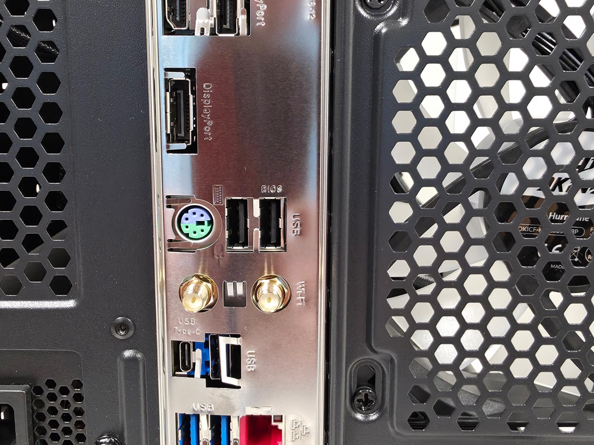 RTX 5070 Founders Edition Streaming Gaming PC Computer (Ryzen 7 7700x, 32GB DDR5 6000 MHz Wi-F-)