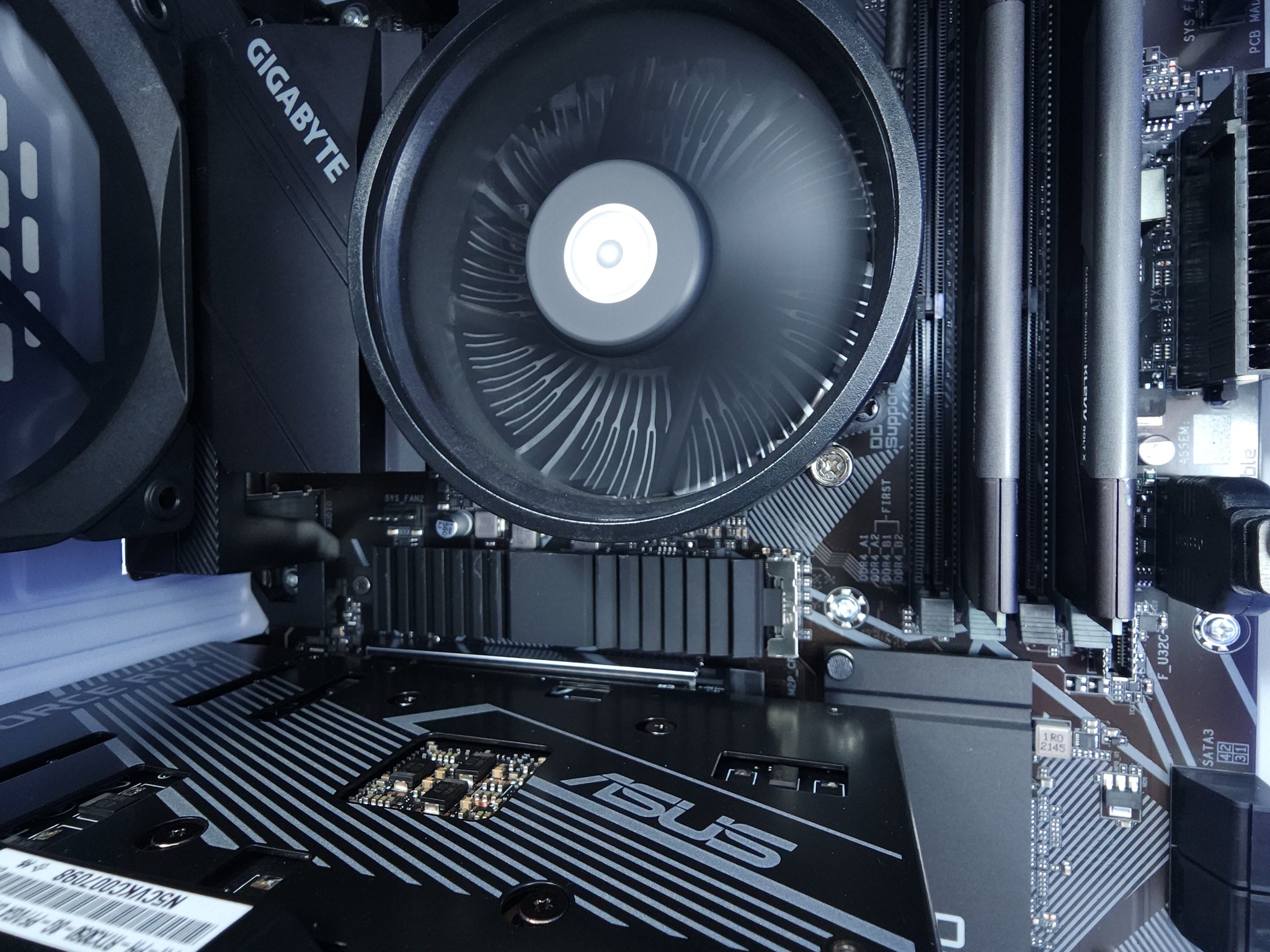 🤍💜RTX 3050 | Core i3 10100F | 16GB 3200MHz | 1TB M.2 NVMe SSD
