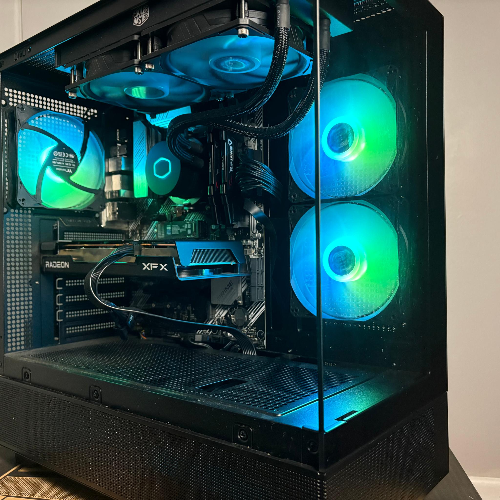 Radeon RX 6600 Custom Gaming PC - Ryzen 5 5600X