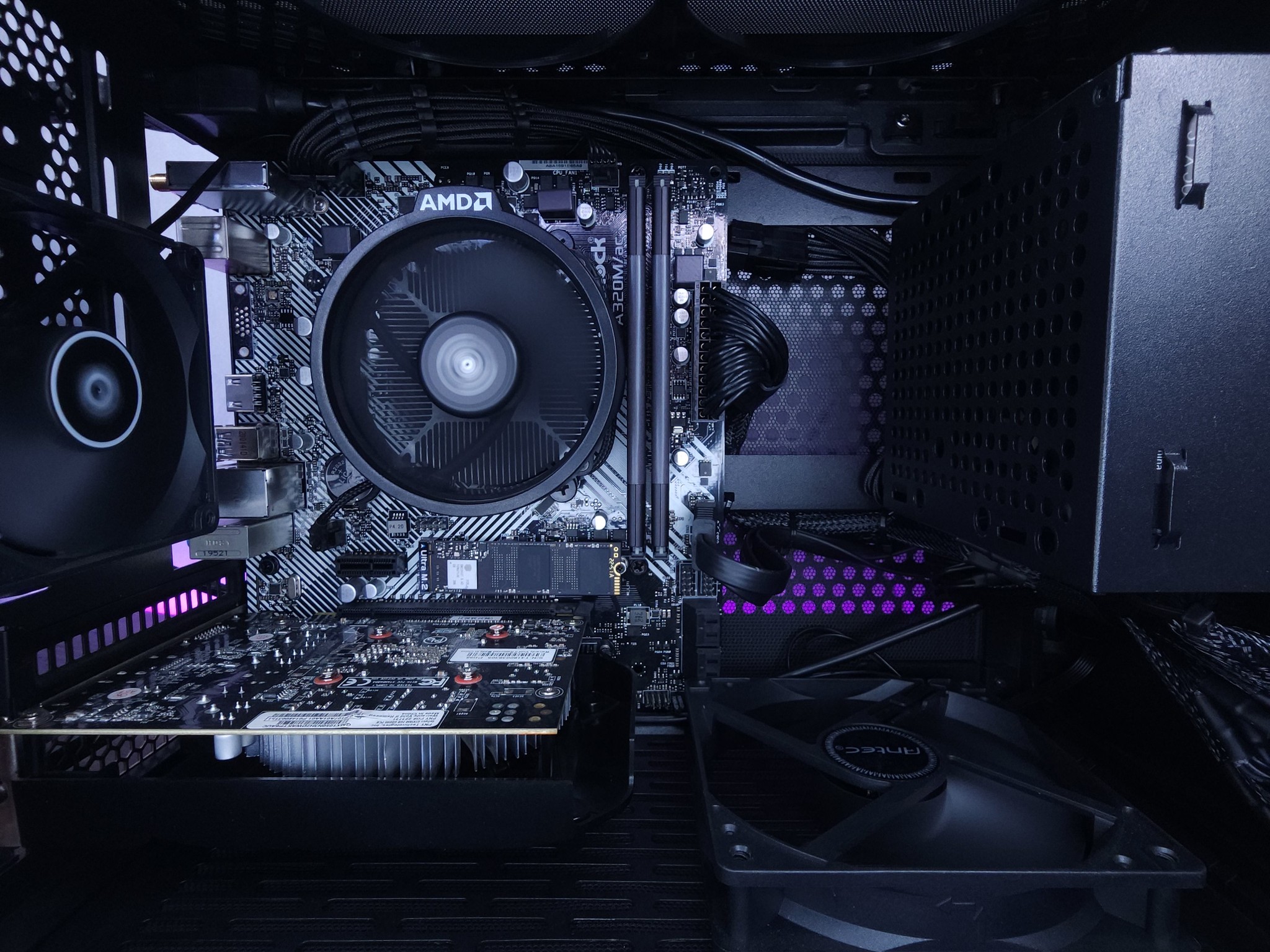 Ryzen 3 2300X | GTX 1050 | 16GB RAM | 512GB M.2 NVMe