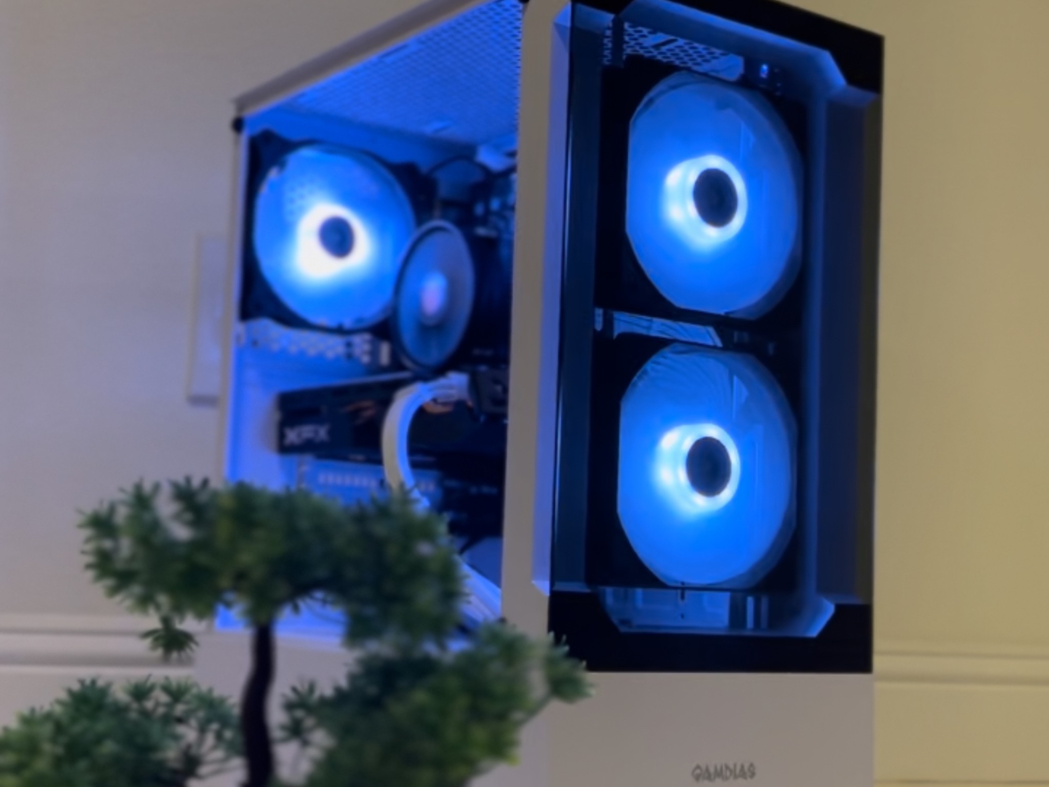 ❄️ Budget | RX 580 | i7 Equivalent | 16GB RAM | 512GB SSD