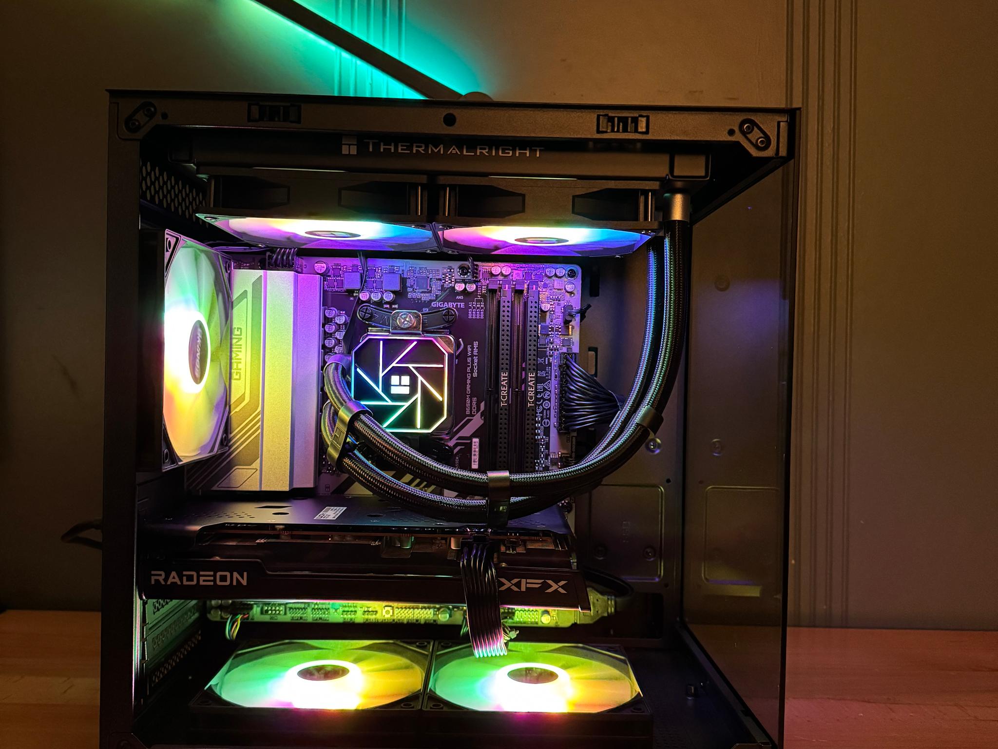 👨‍🚀Ryzen 7600X | RX 6650 XT | 32GB RAM | 1TB SSD