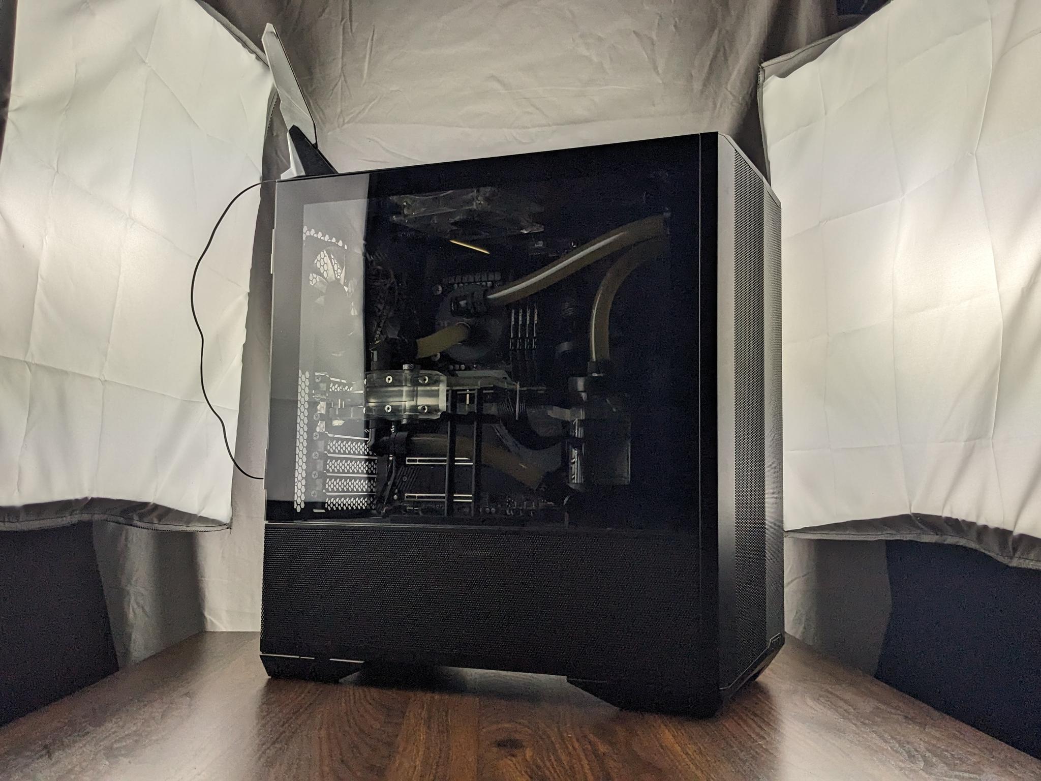 RTX 3090, Custom Watercooled, 11700K, 32GB DDR4 3200, 2TB 3x4 NVMe