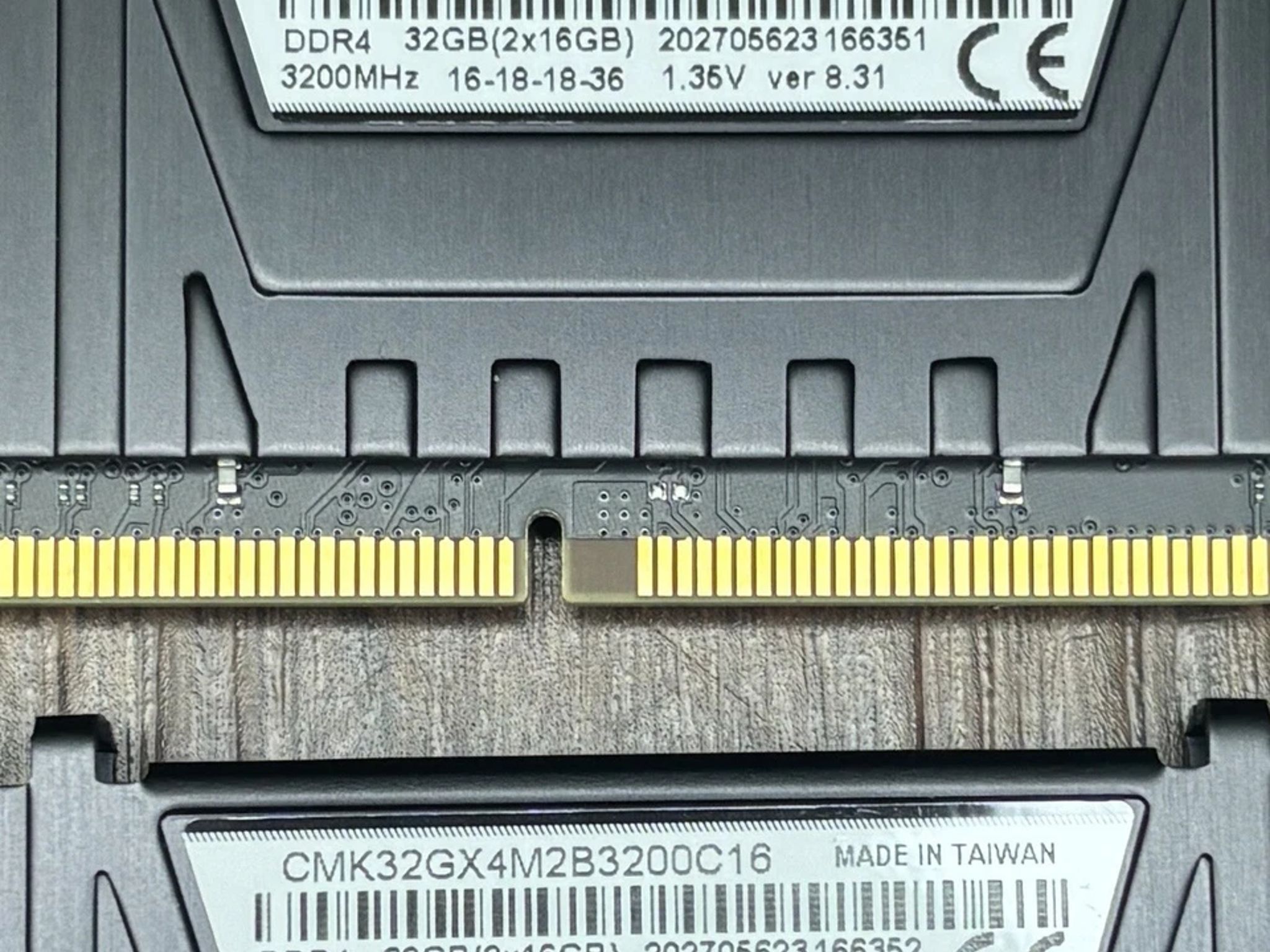 Corsair Vengeance LPX DDR4 32GB (2x16GB) 3200MHz DIMM RAM 288-Pin