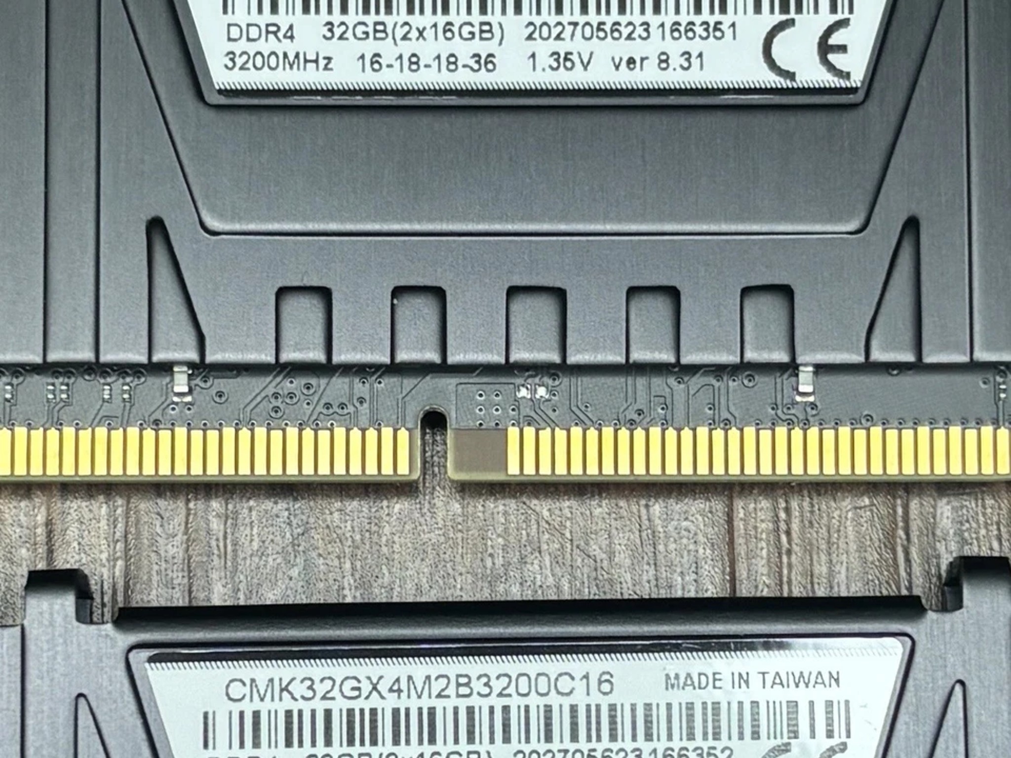 Corsair Vengeance LPX DDR4 32GB (2x16GB) 3200MHz DIMM RAM 288-Pin