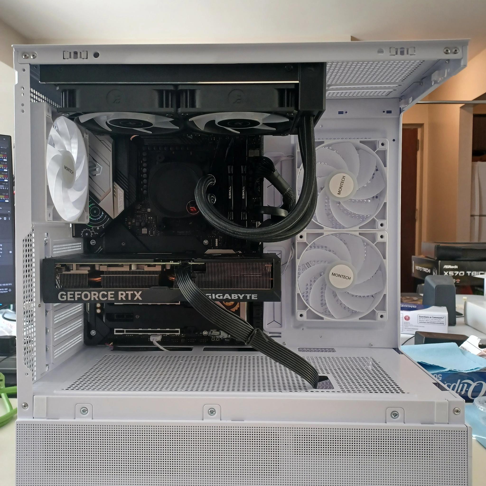 RTS! [model009unit1] 1440p Gaming Mid-Tower (RTX 4070 + Ryzen 7 5700X3D + 32GB DDR4)