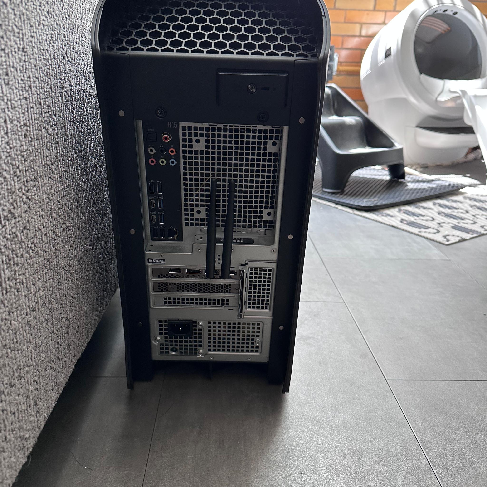 Used Alienware R15 PC