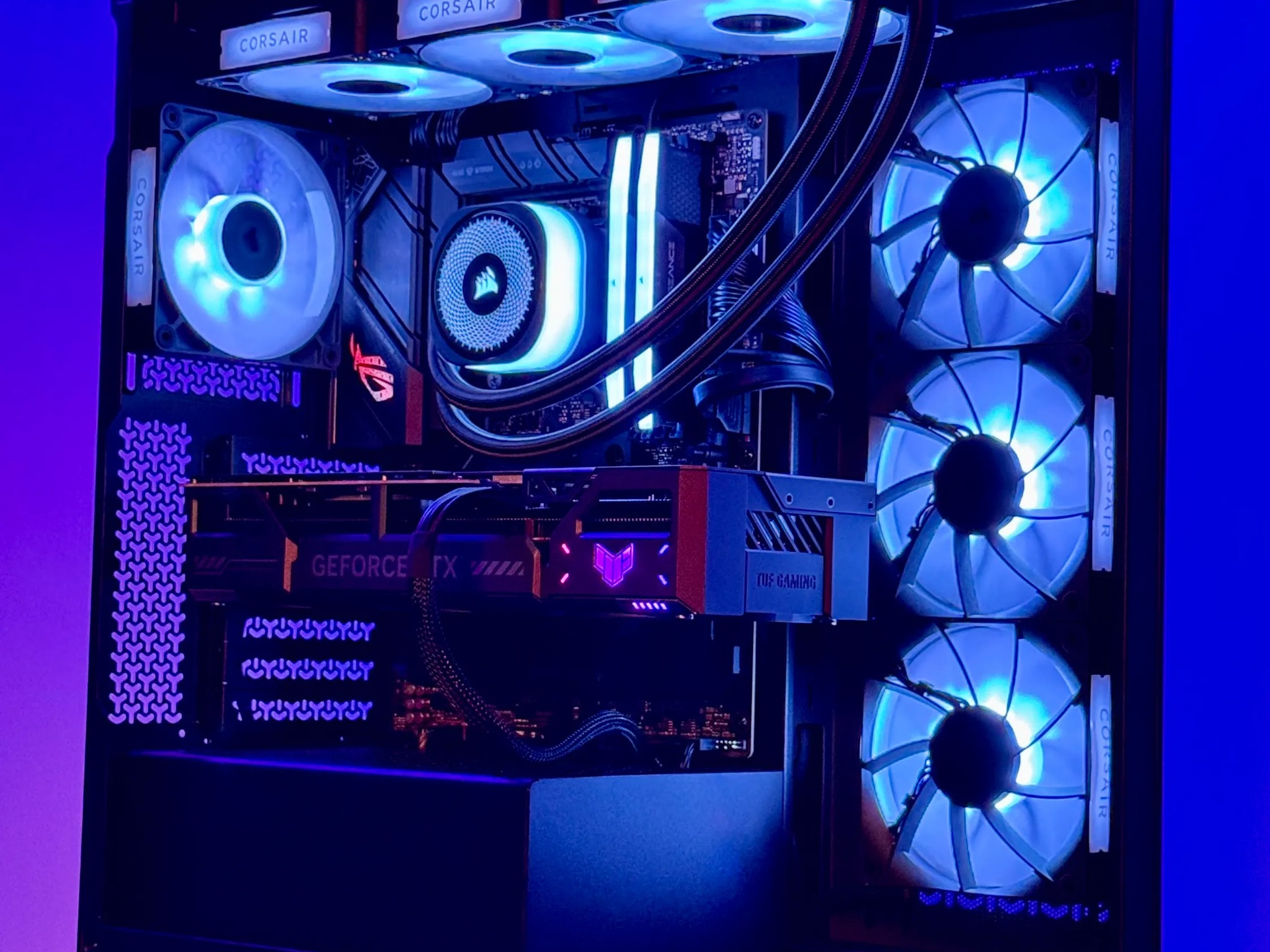 Corsair Gaming PC ✨ NVIDIA RTX 5070 OC, 14600KF 5.3 Ghz, 2TB M.2 SSD, 32GB RAM, WiFi, WIN 11 Pro