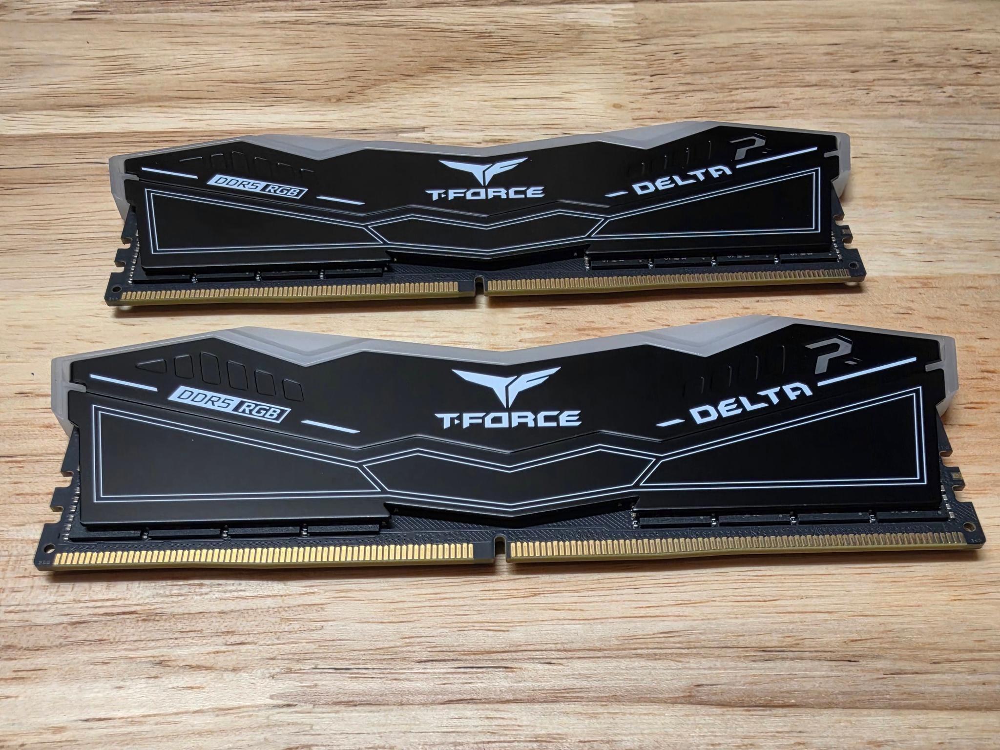 T-FORCE DELTA RGB DDR5 64GB (2 × 32GB) 6000MHz CL38 RAM