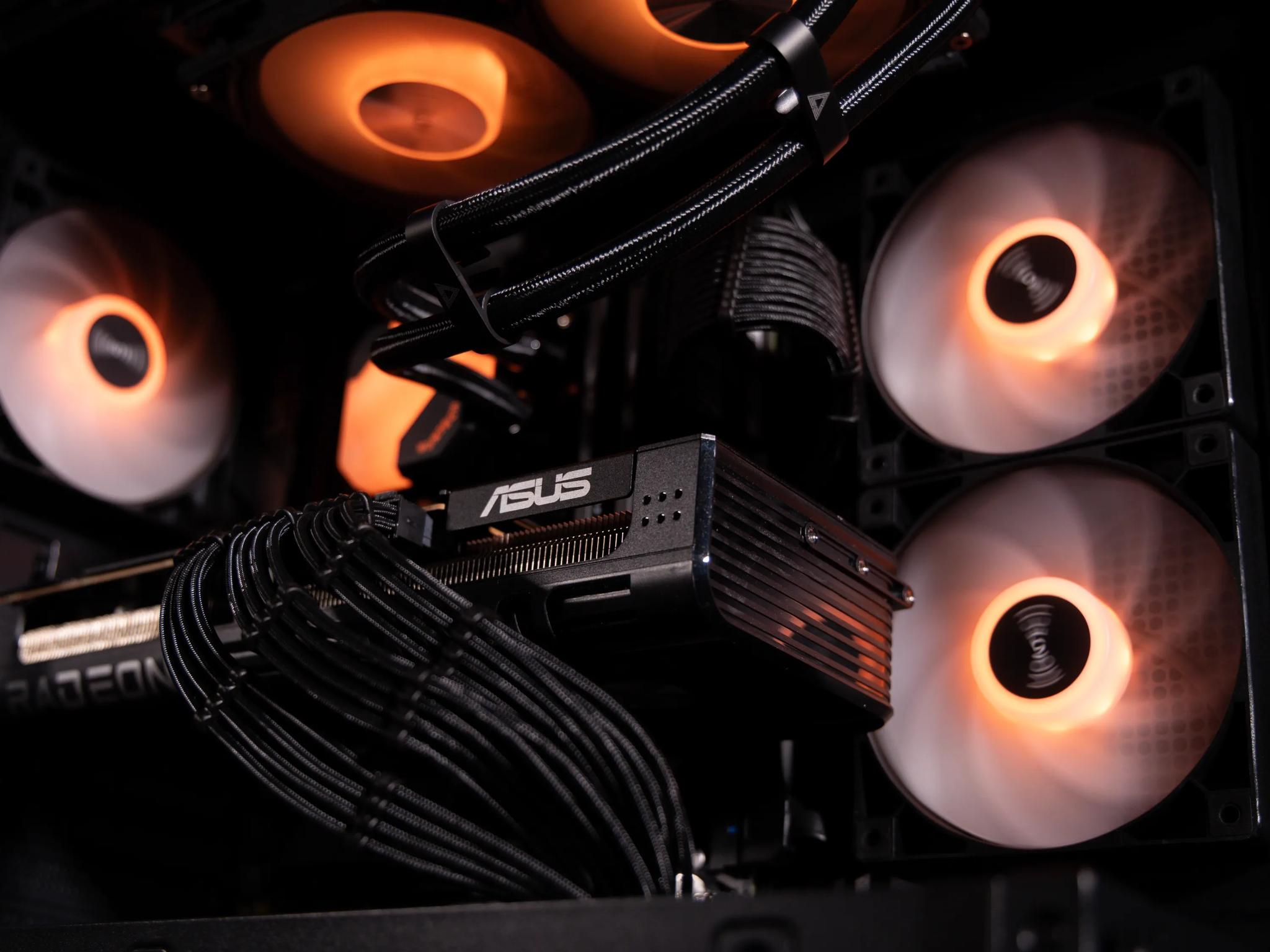 💥 Blitz 💥  RX 9070 XT / AMD R7 9700X / 1TB NVME / 32GB DDR5 RAM / 240 AIO / Windows 11 Pro