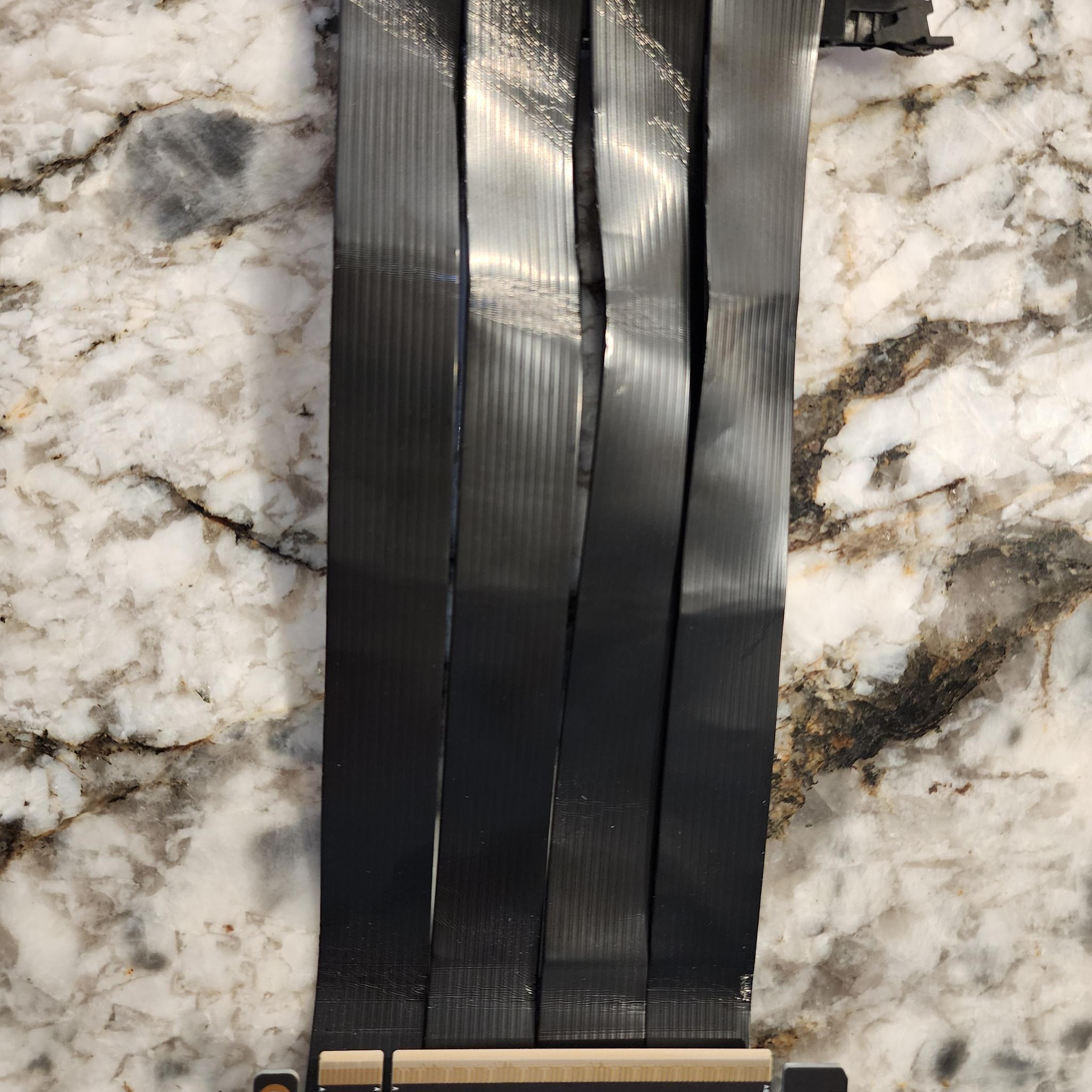 Link Up AVA5 PCI-E 5.0 Riser Cable