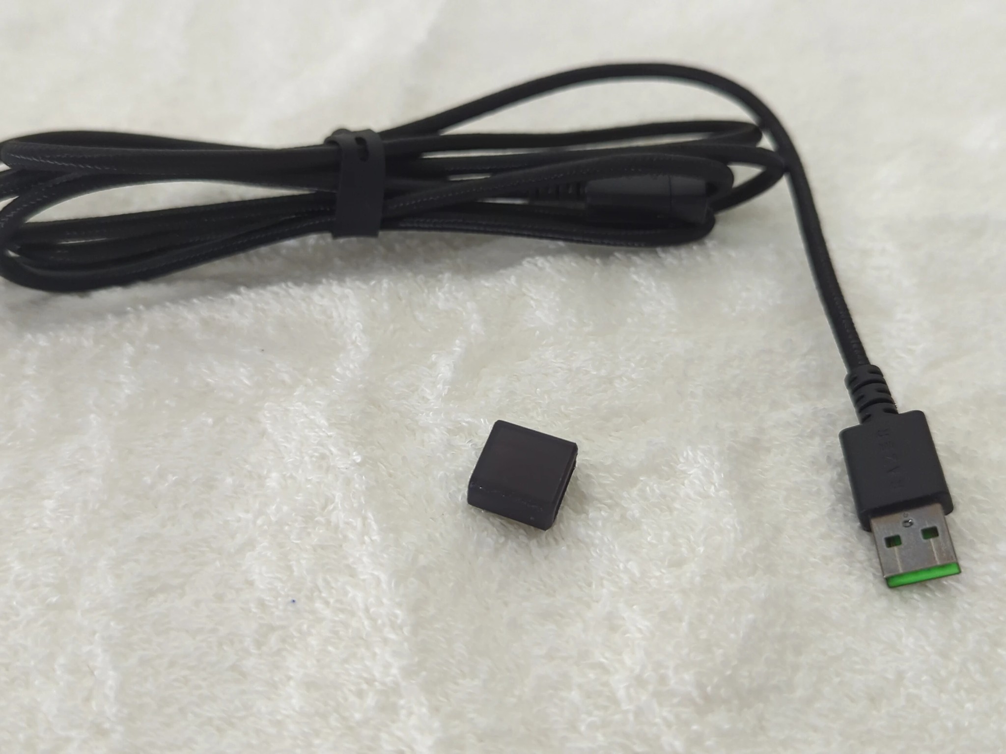 Razer Huntsman Tournament Edition RGB mechanical keyboard in excellent condition and barely used!