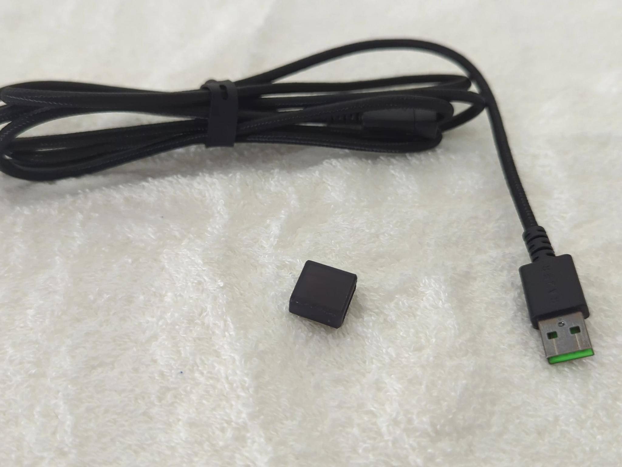 Razer Huntsman Tournament Edition RGB mechanical keyboard in excellent condition and barely used!