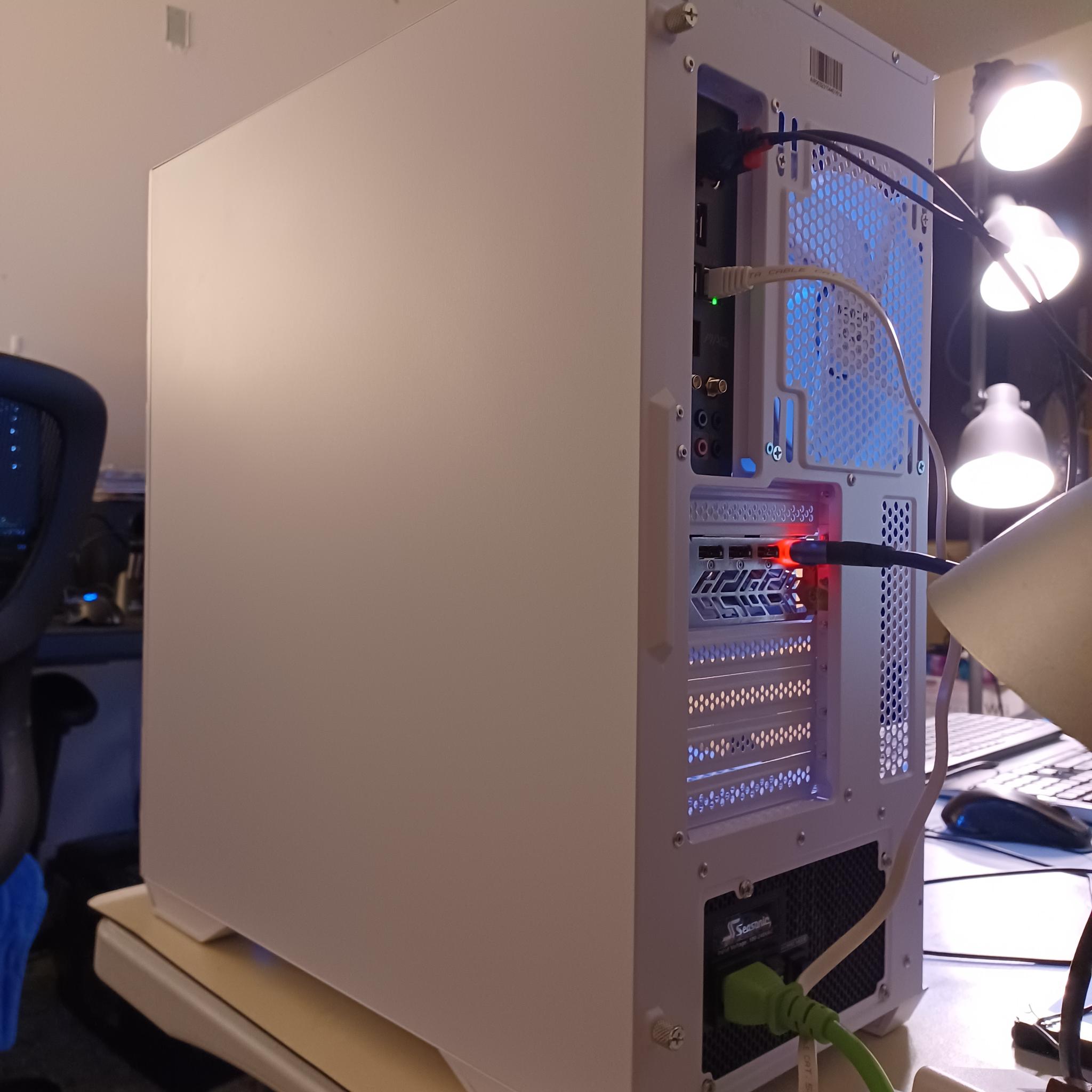 RX 7900 XT + Ryzen 7 5700X3D + 32GB DDR4 | 4K Gaming Mid-Tower