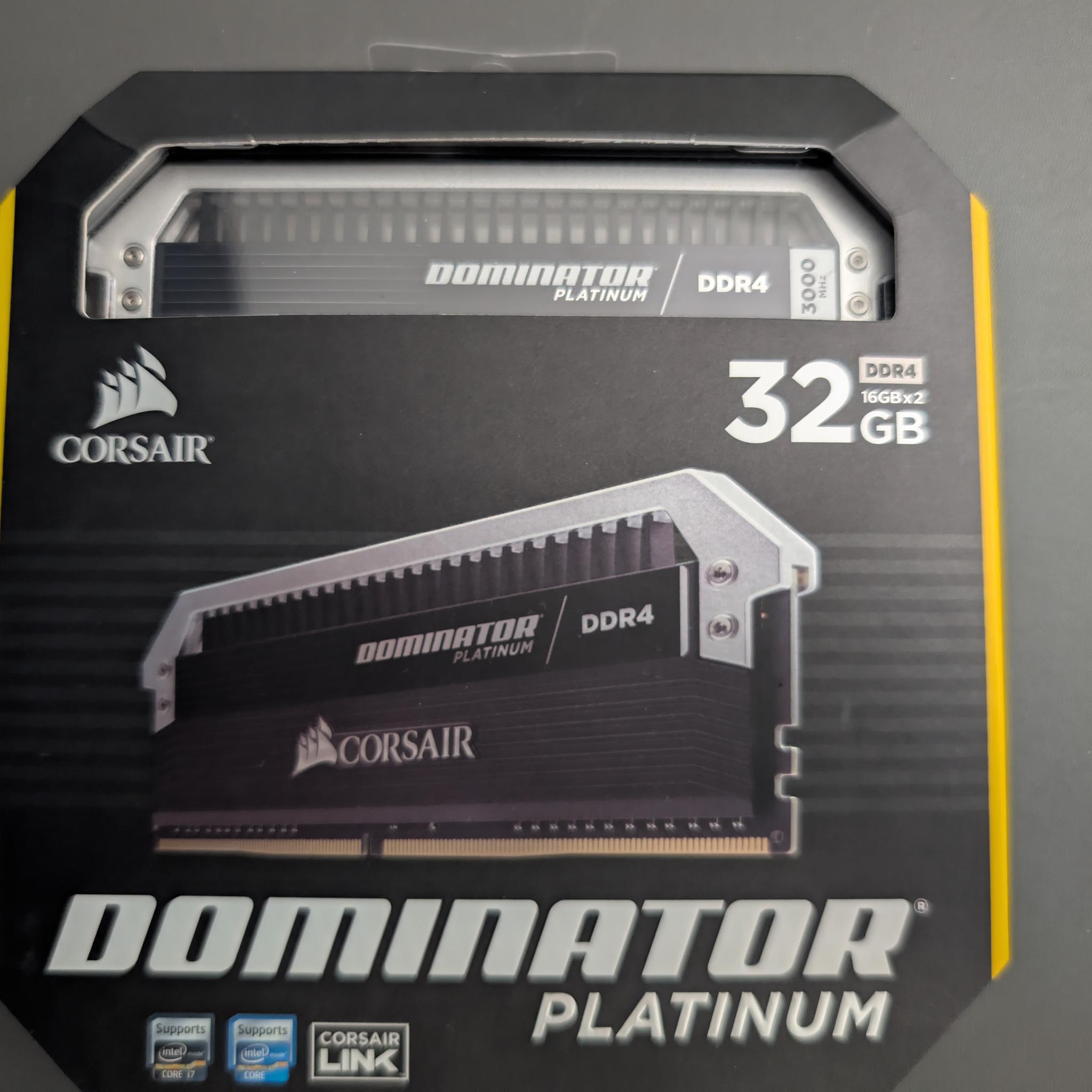 Corsair Dominator Platinum 32 GB (16 GB x2) DDR4-3000