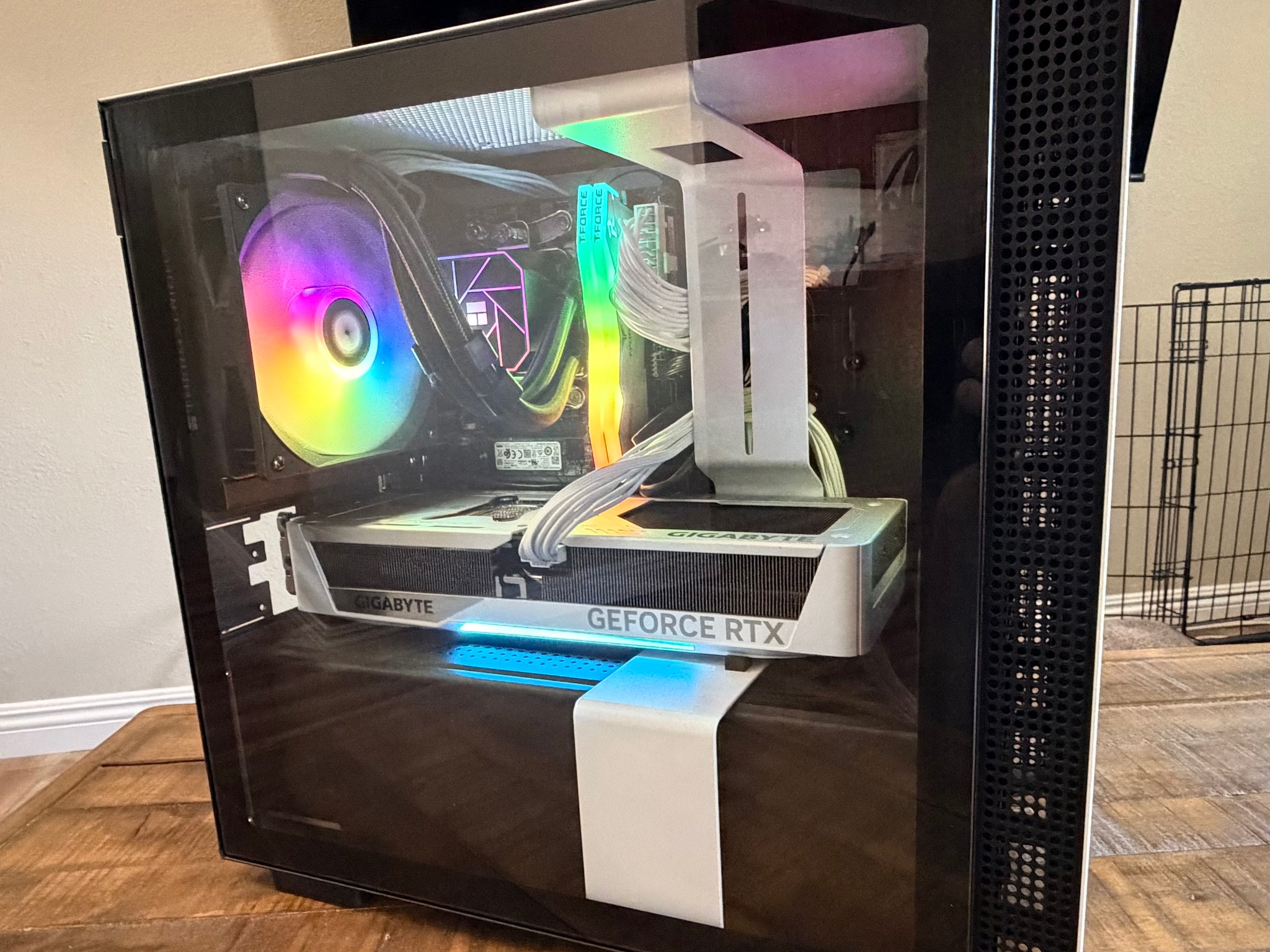 Micro ITX NZXT Gaming PC 7600X3D | RTX 5070