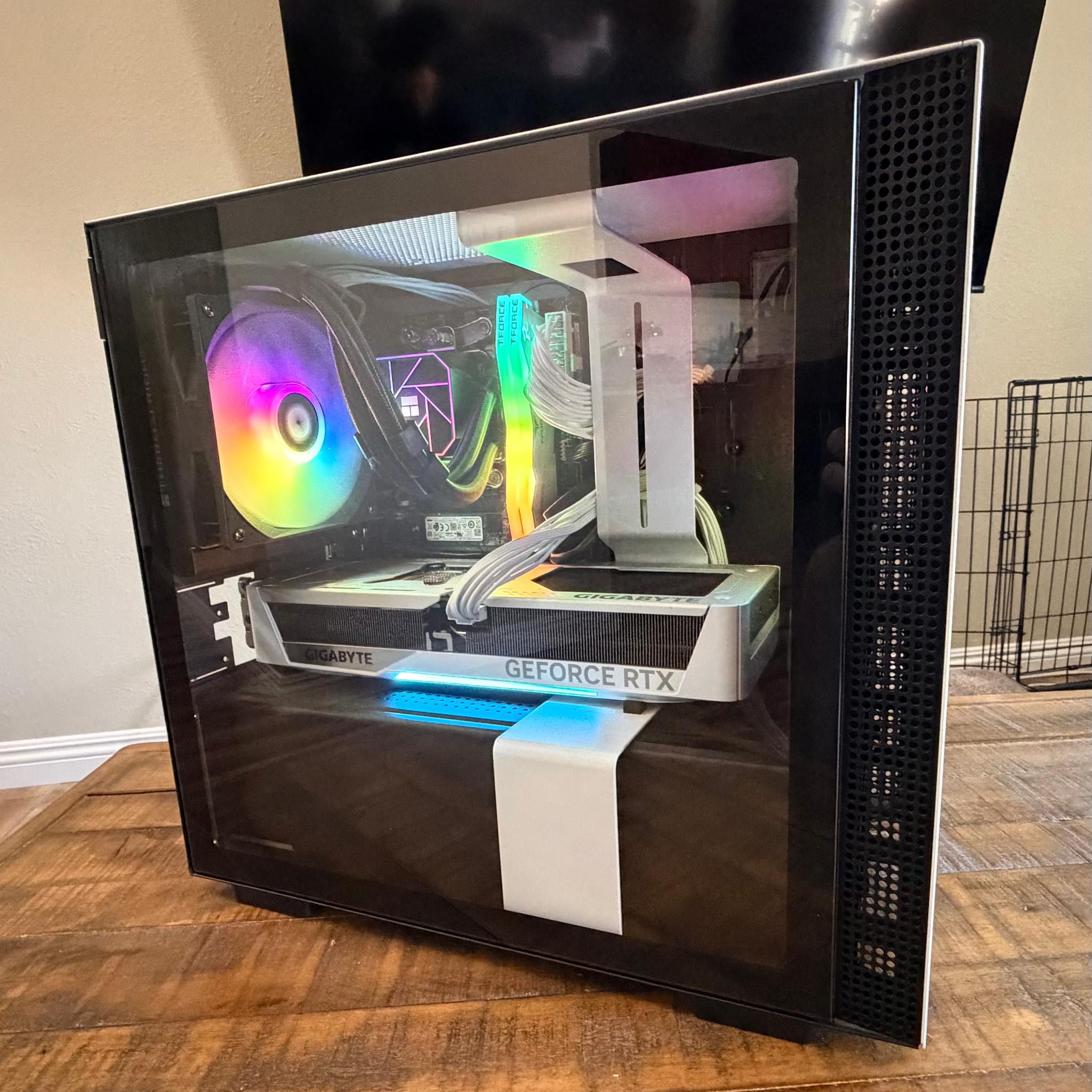 Micro ITX NZXT Gaming PC 7600X3D | RTX 5070