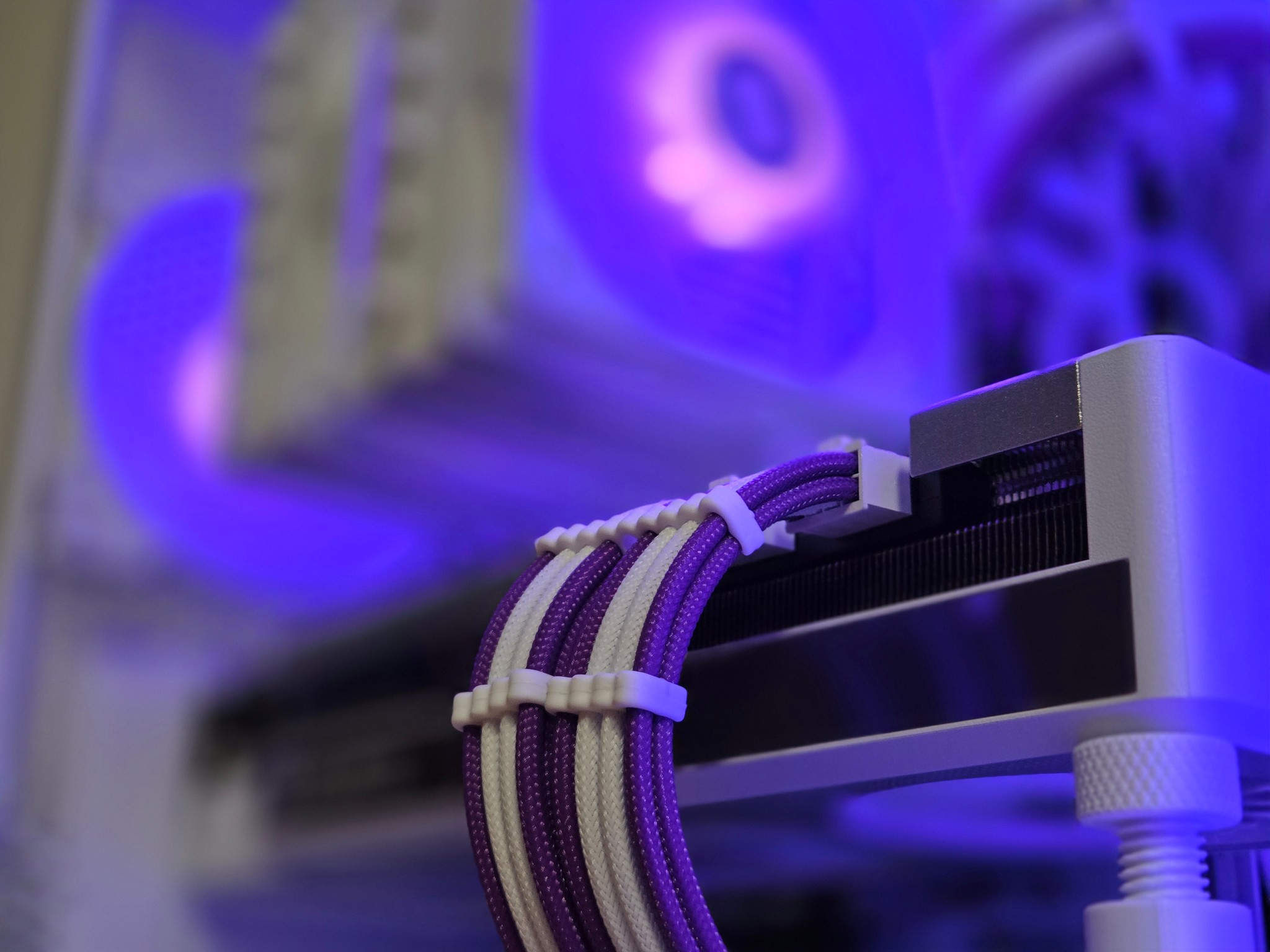 ⚪ White & Purple 🟣 | RTX 3070 Ti | 32gb 🐏 | Ryzen 5500 | 1TB Nvme