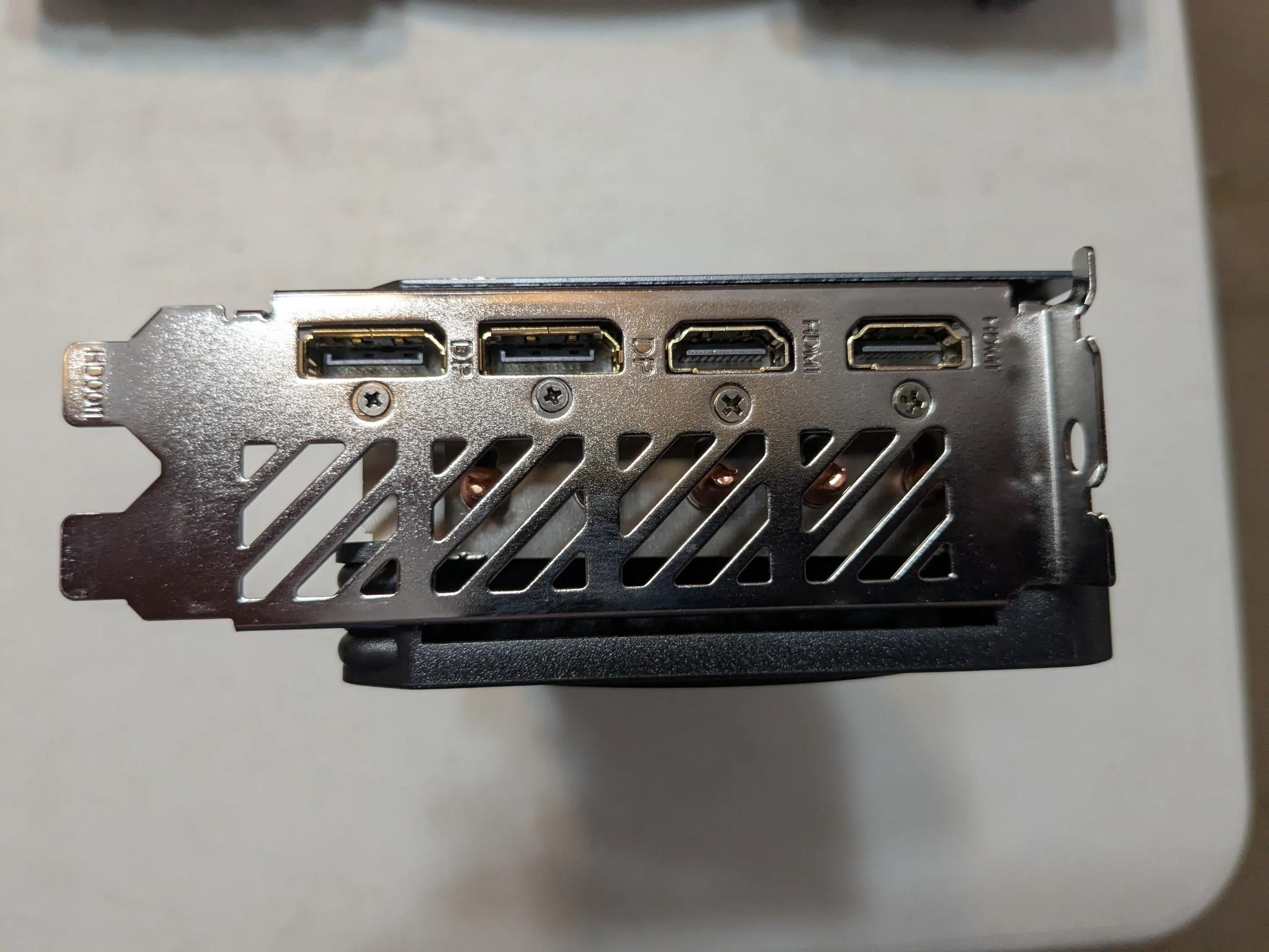Gigabyte 7600 XT