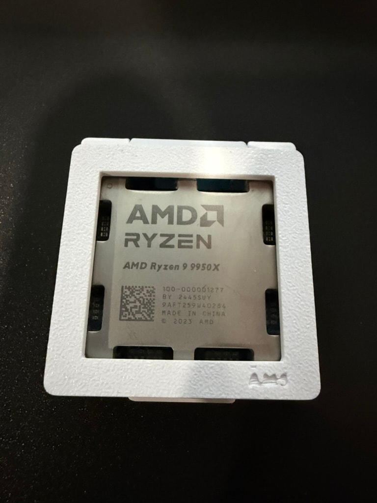 AMD Ryzen 9 9950X | Jawa