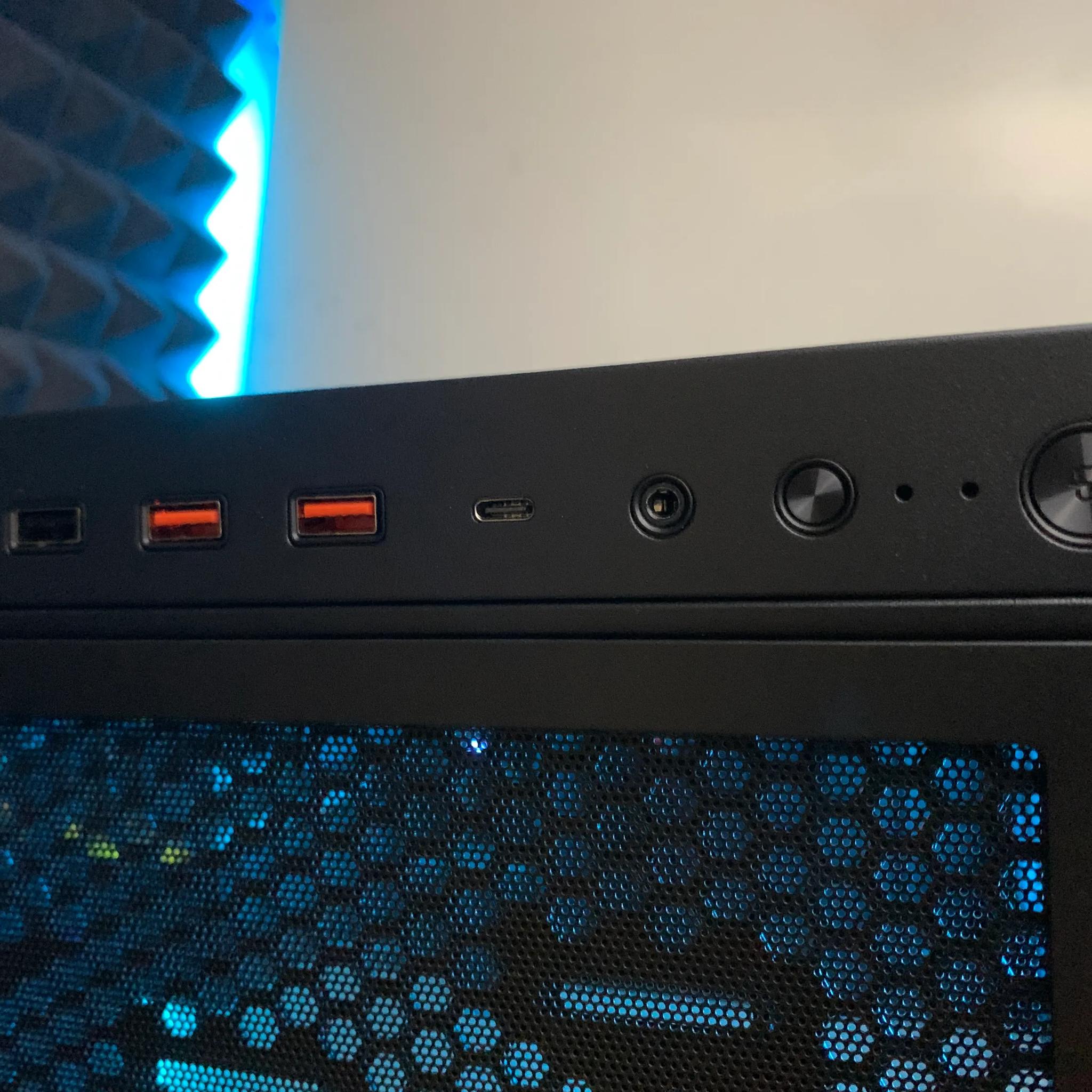 Resurge | Ryzen 5 5600G/RX 6650XT Gaming PC