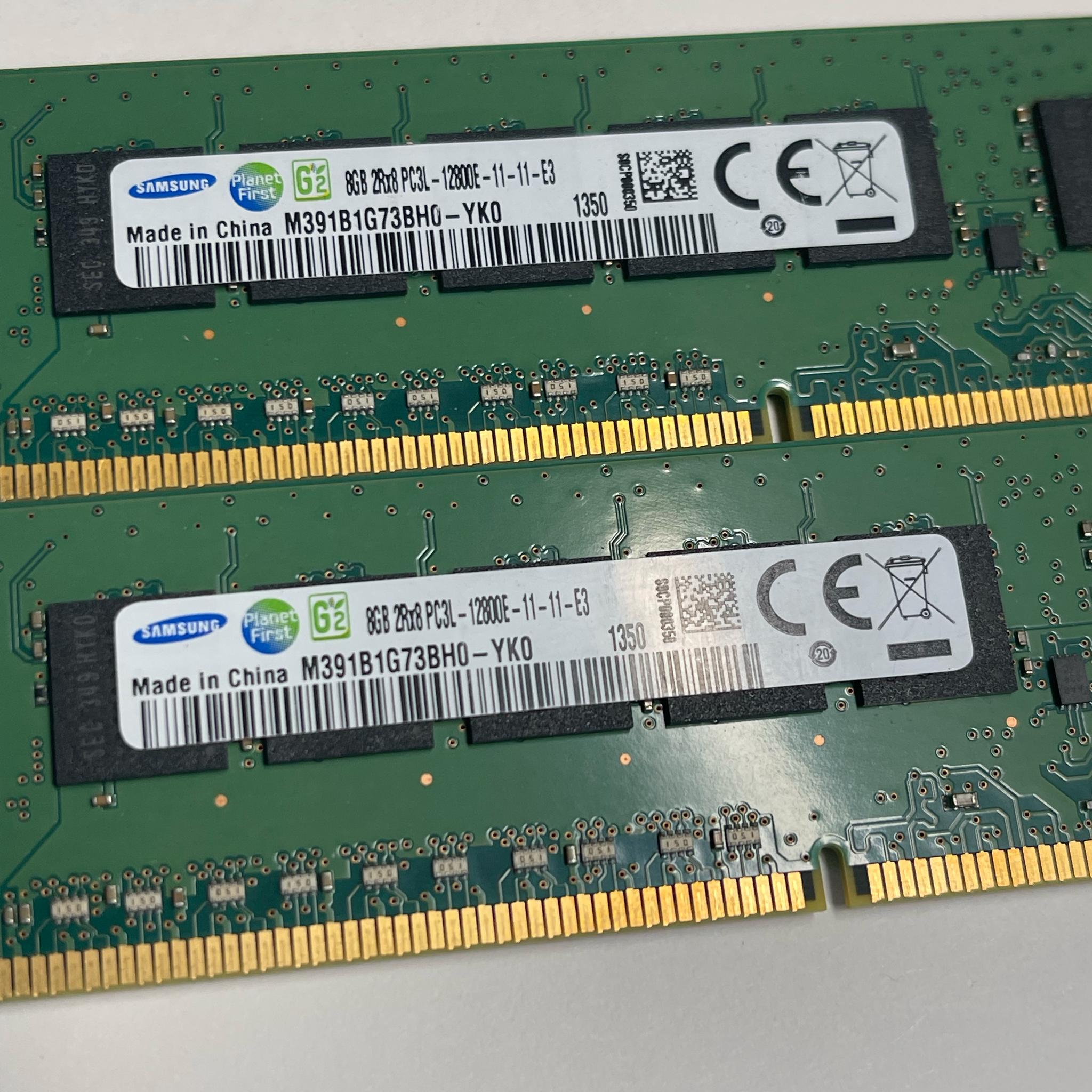 variety of old RAM modules