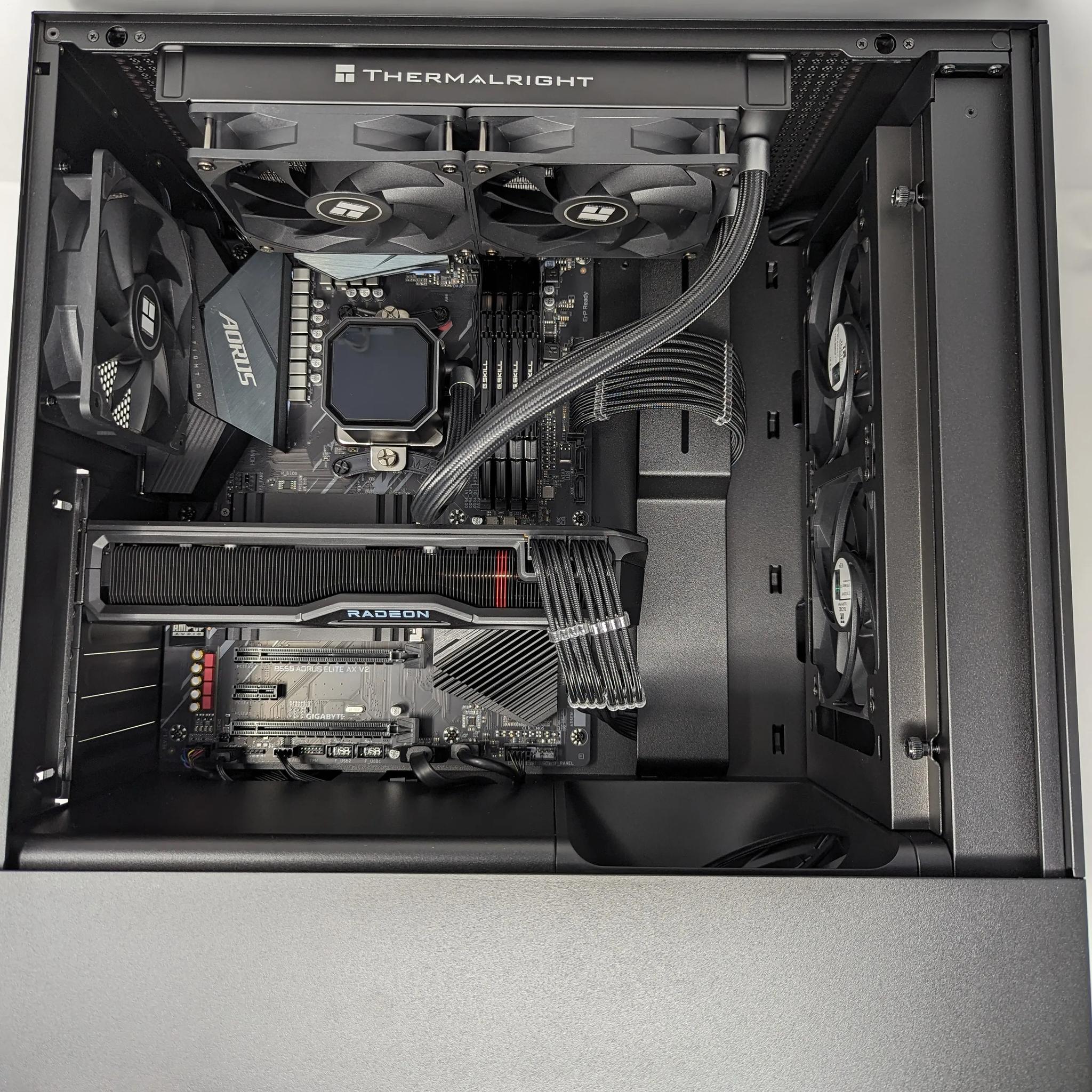 Silent Fortress | AMD RX 7800XT 16gb | Ryzen 7 5700X | 32gb RAM | MSI M461 1TB NVMe SSD
