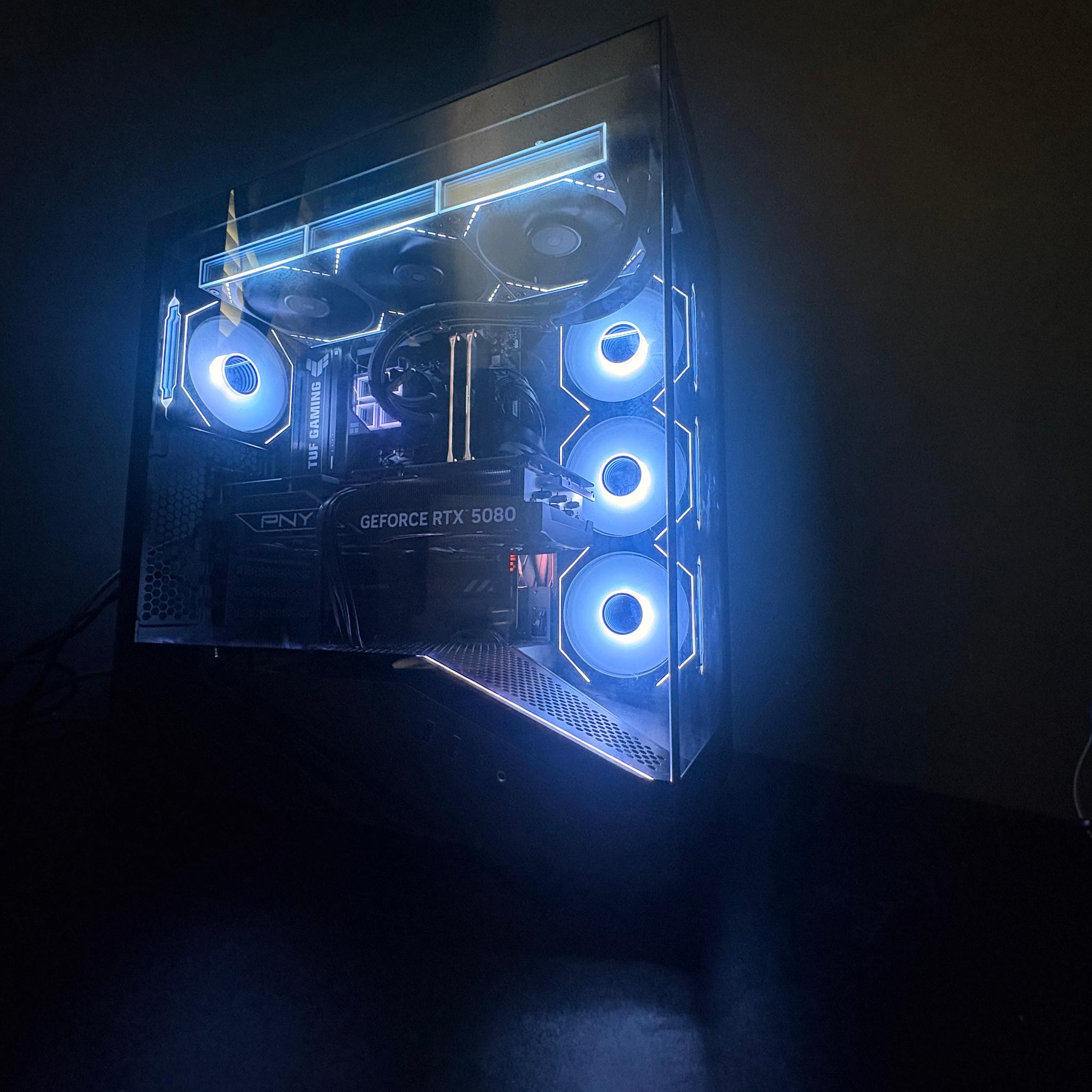 5080/Ryzen 7 7800x3D/32GB-Gaming Pc