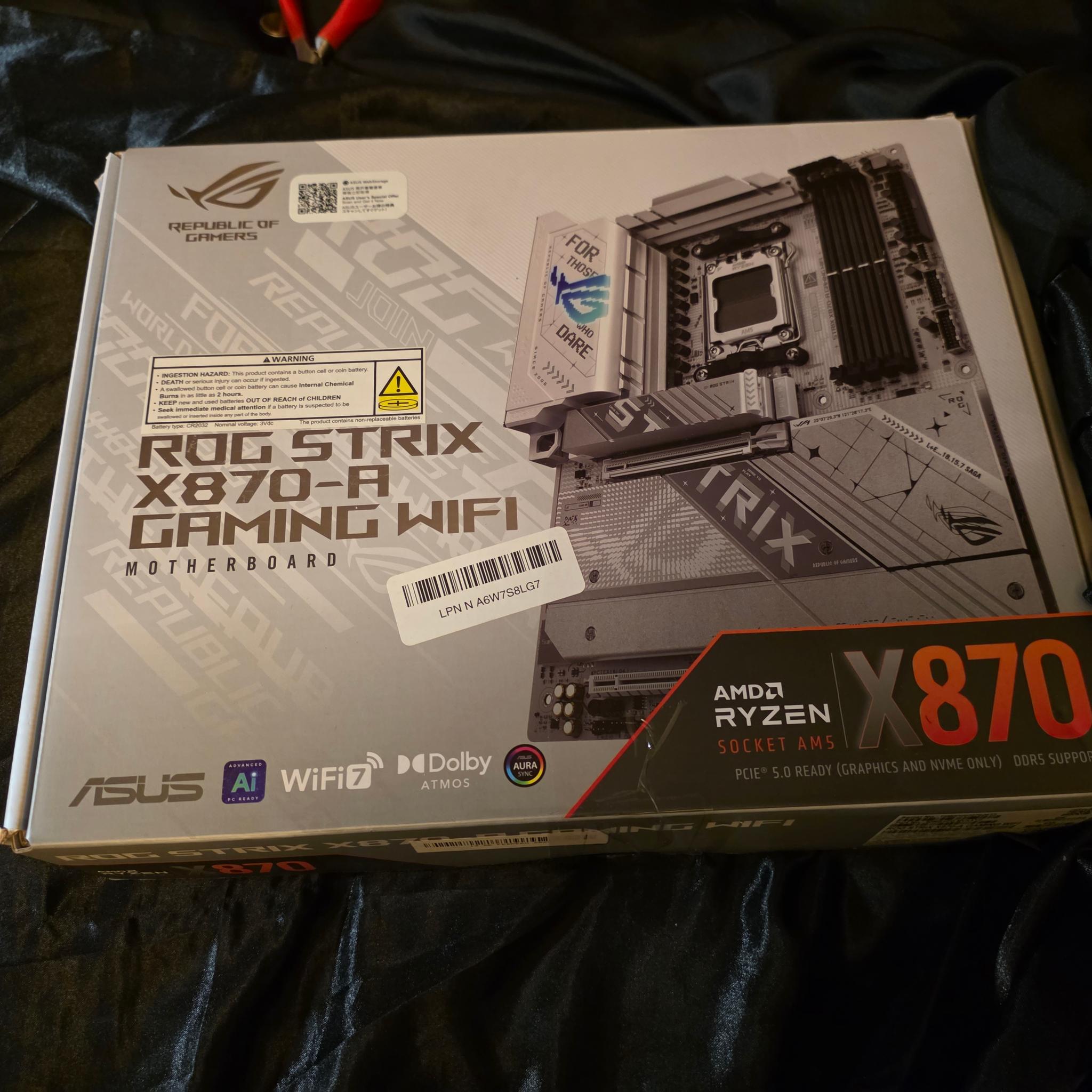 ASUS ROG STRIX X870 A GAMING WIFI AMD AM5 DDR5 PCIE 5.0