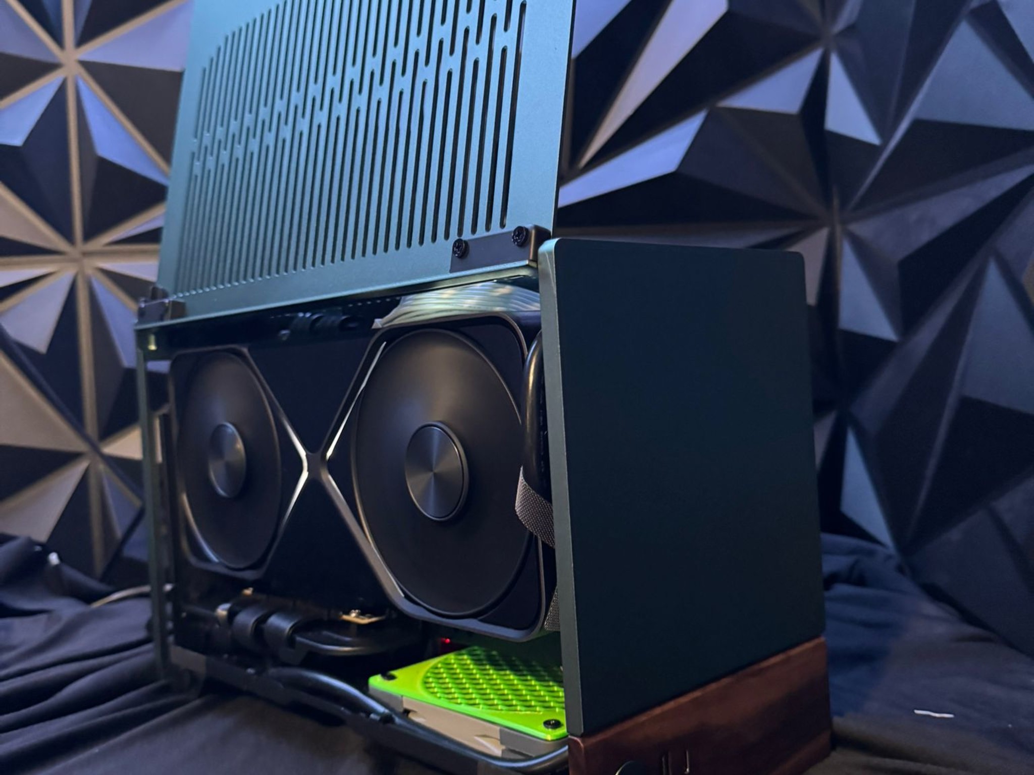 💚Baby Jade 🌿| Ryzen 7 9800X3D| RTX 5080| 6 TB NVMe| 32 GB DDR5| 850 W PSU