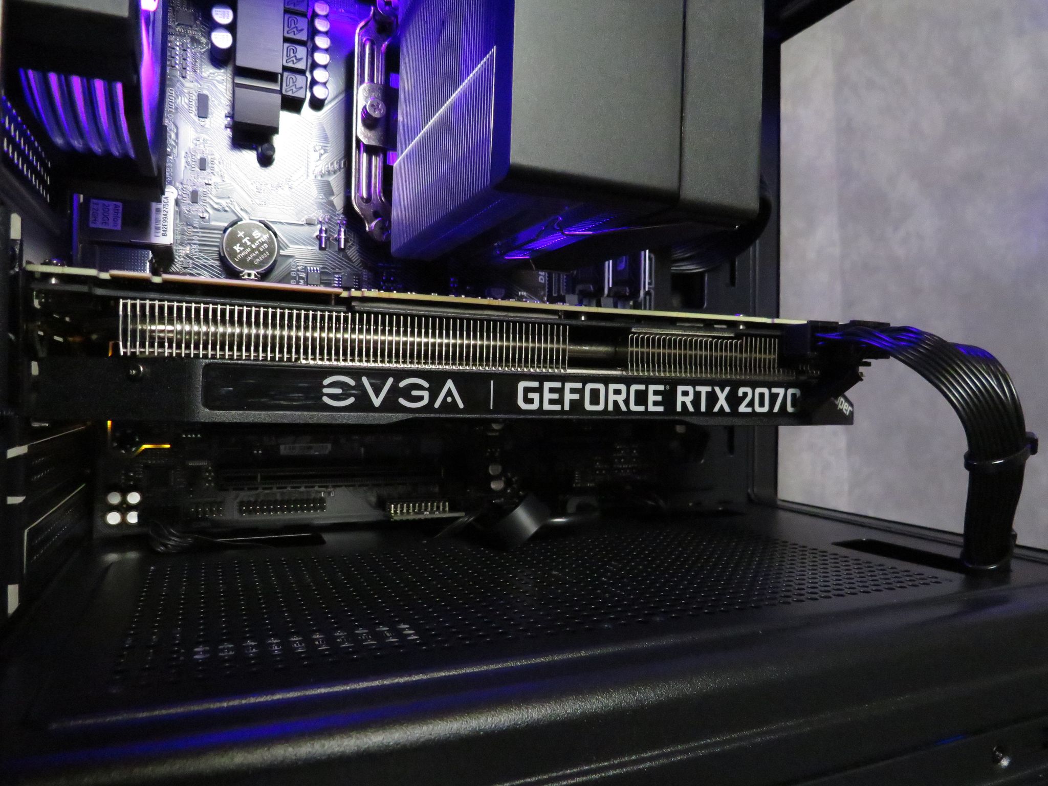 Great Mid-Range Gamer: Ryzen 5 3600 + RTX 2070 Super + 16 GB DDR4 + 1 TB NVME SSD